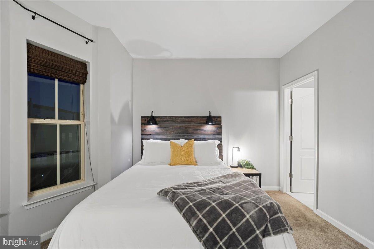 POTOMAC OVERLOOK AT NATIONAL HARBOR - Residential Lease