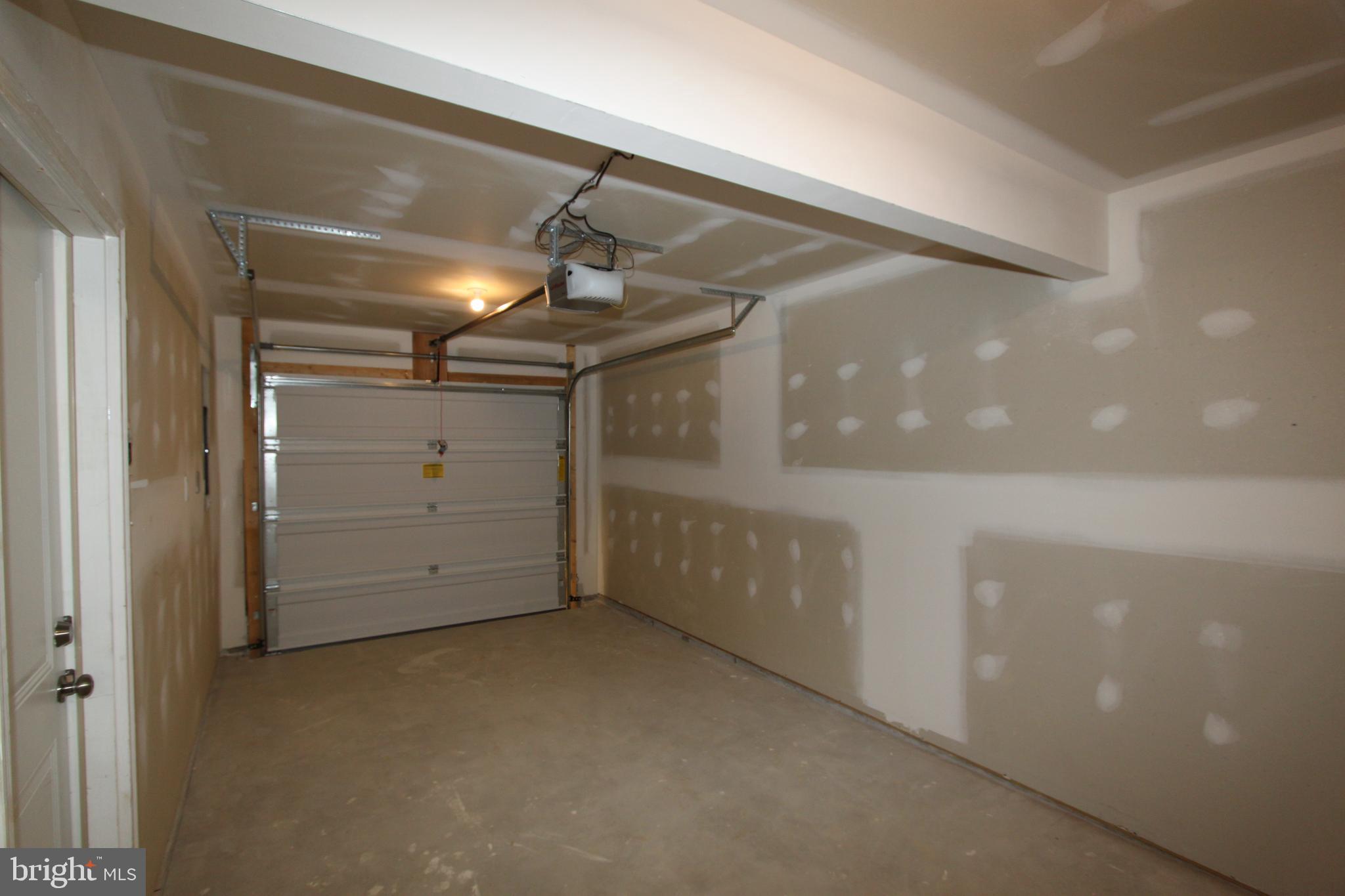 HERITAGE HILLS - Residential Lease