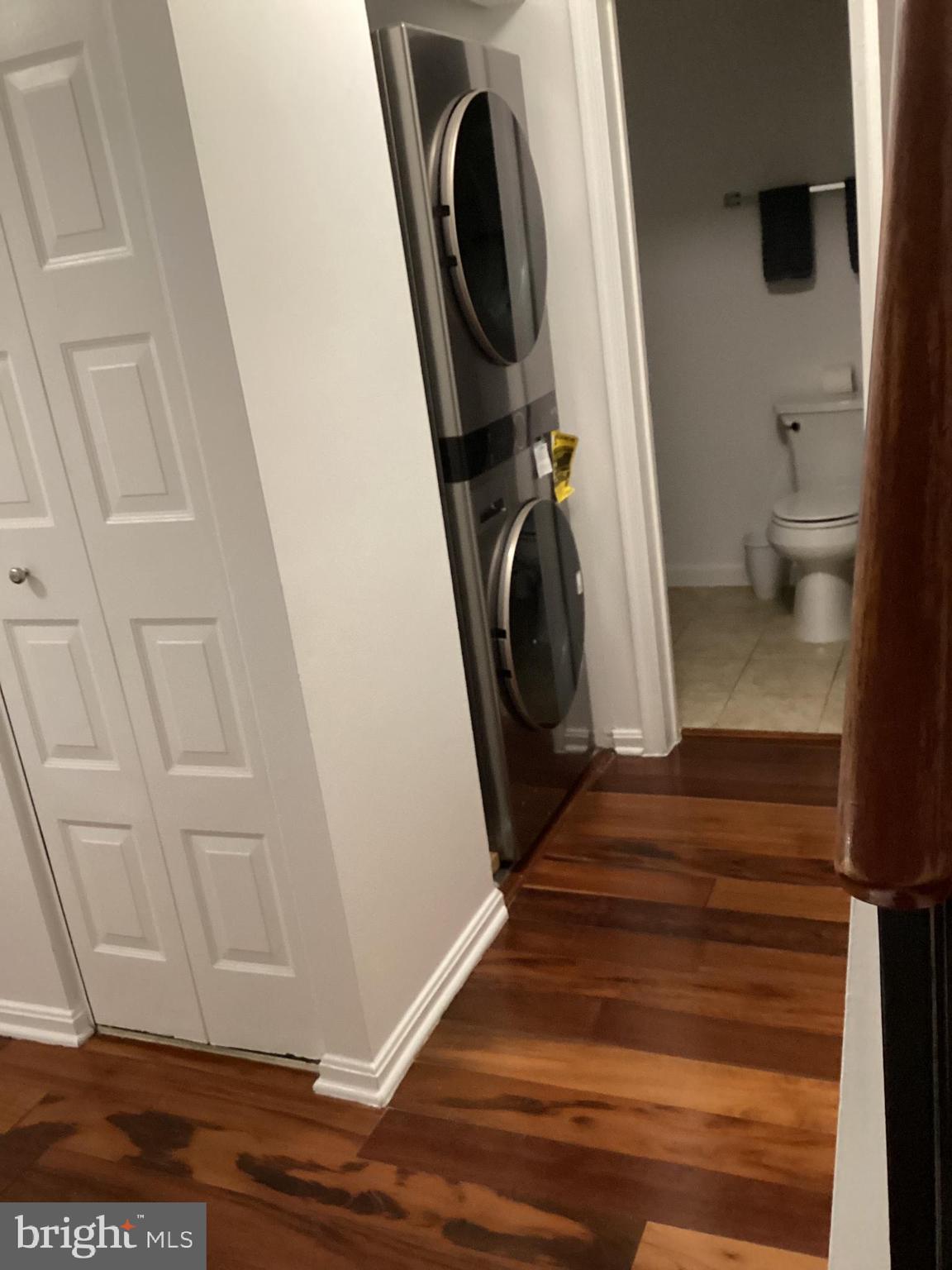 STONINGTON - Residential