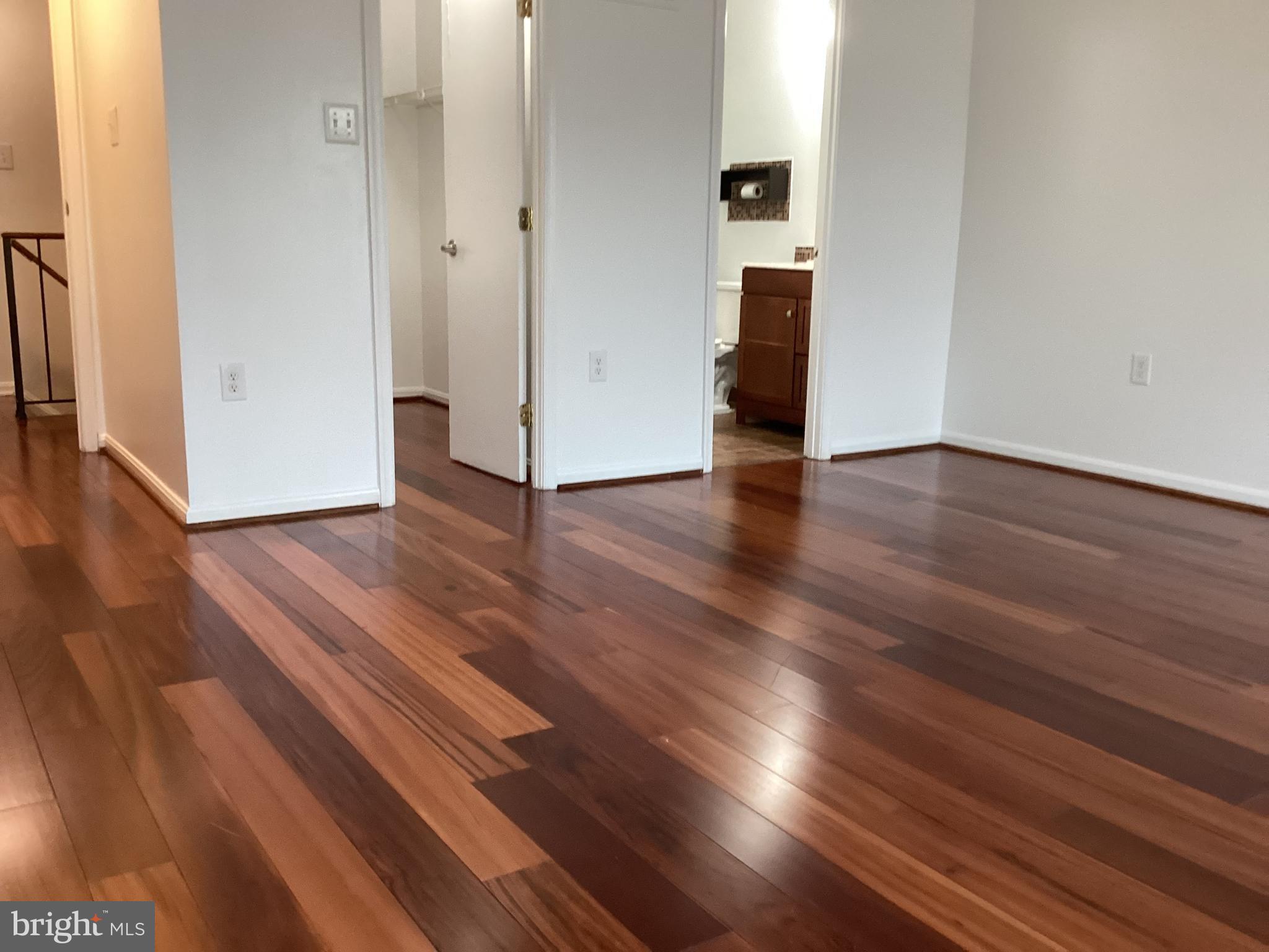 STONINGTON - Residential