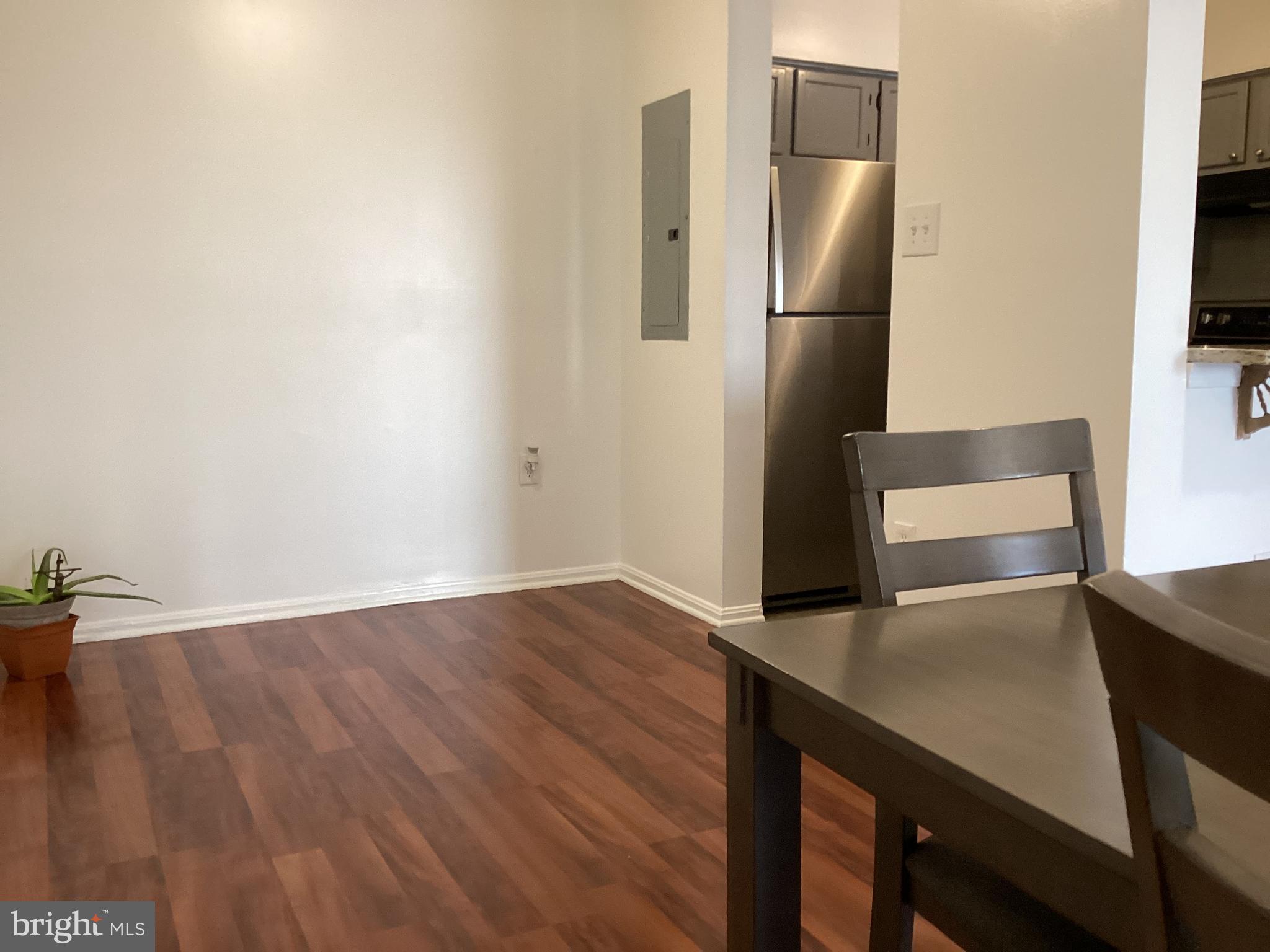 STONINGTON - Residential