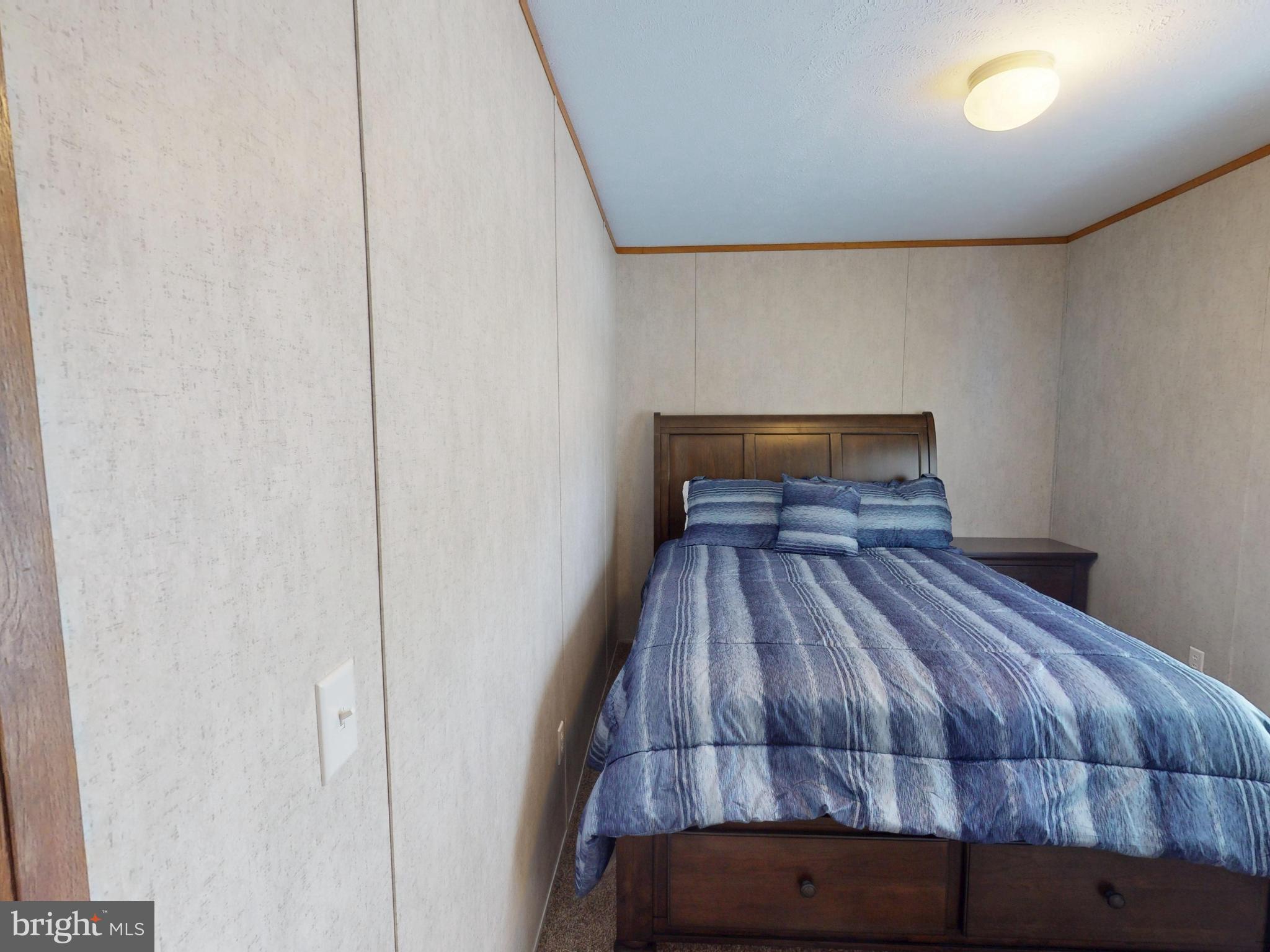 CONTINENTAL COURTS - Residential