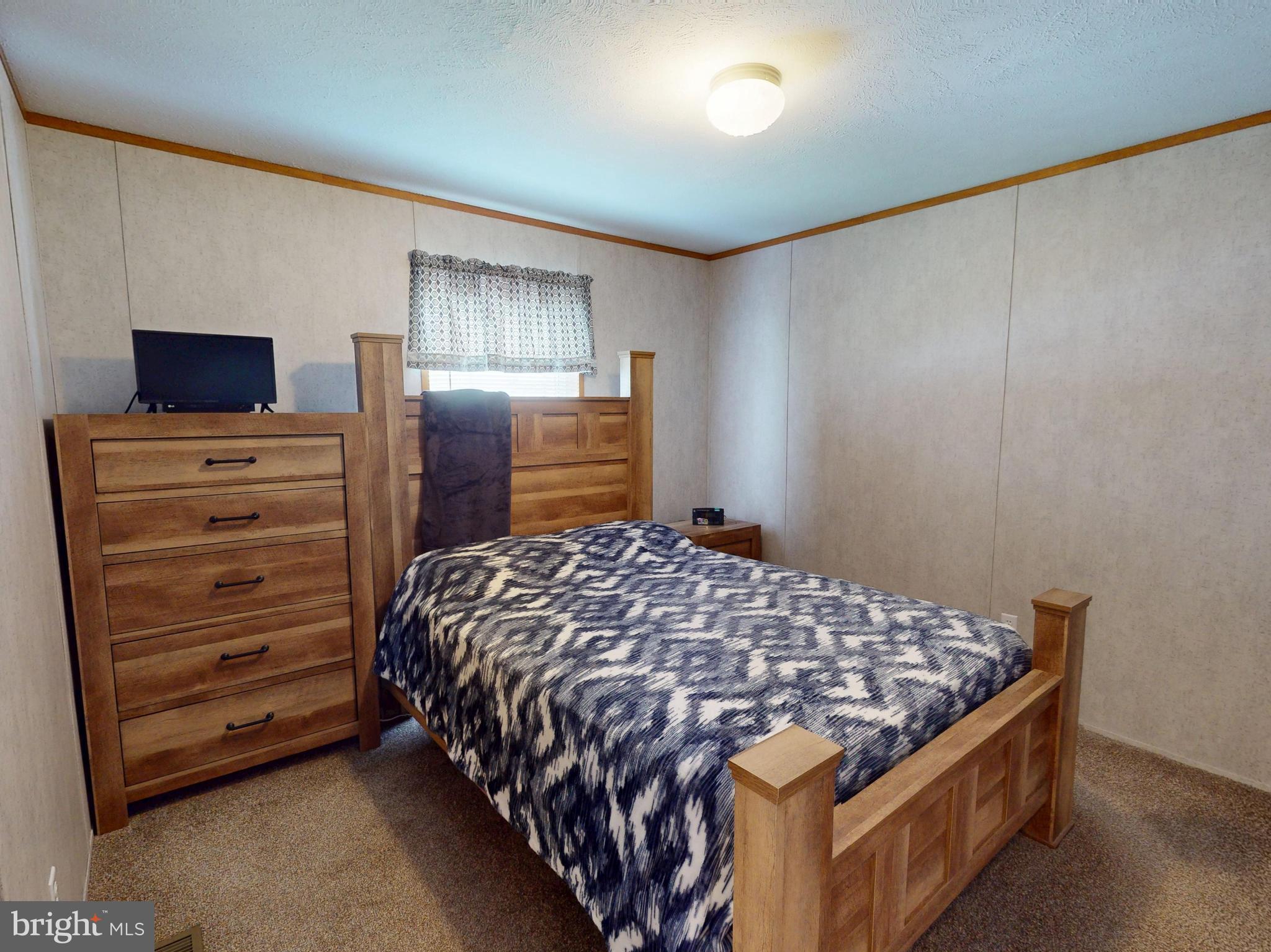 CONTINENTAL COURTS - Residential