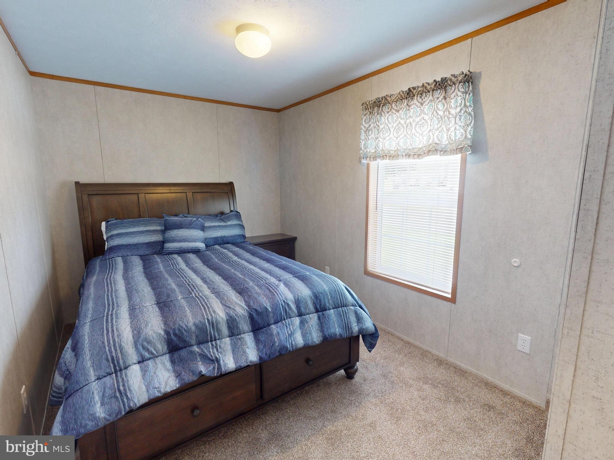 CONTINENTAL COURTS - Residential