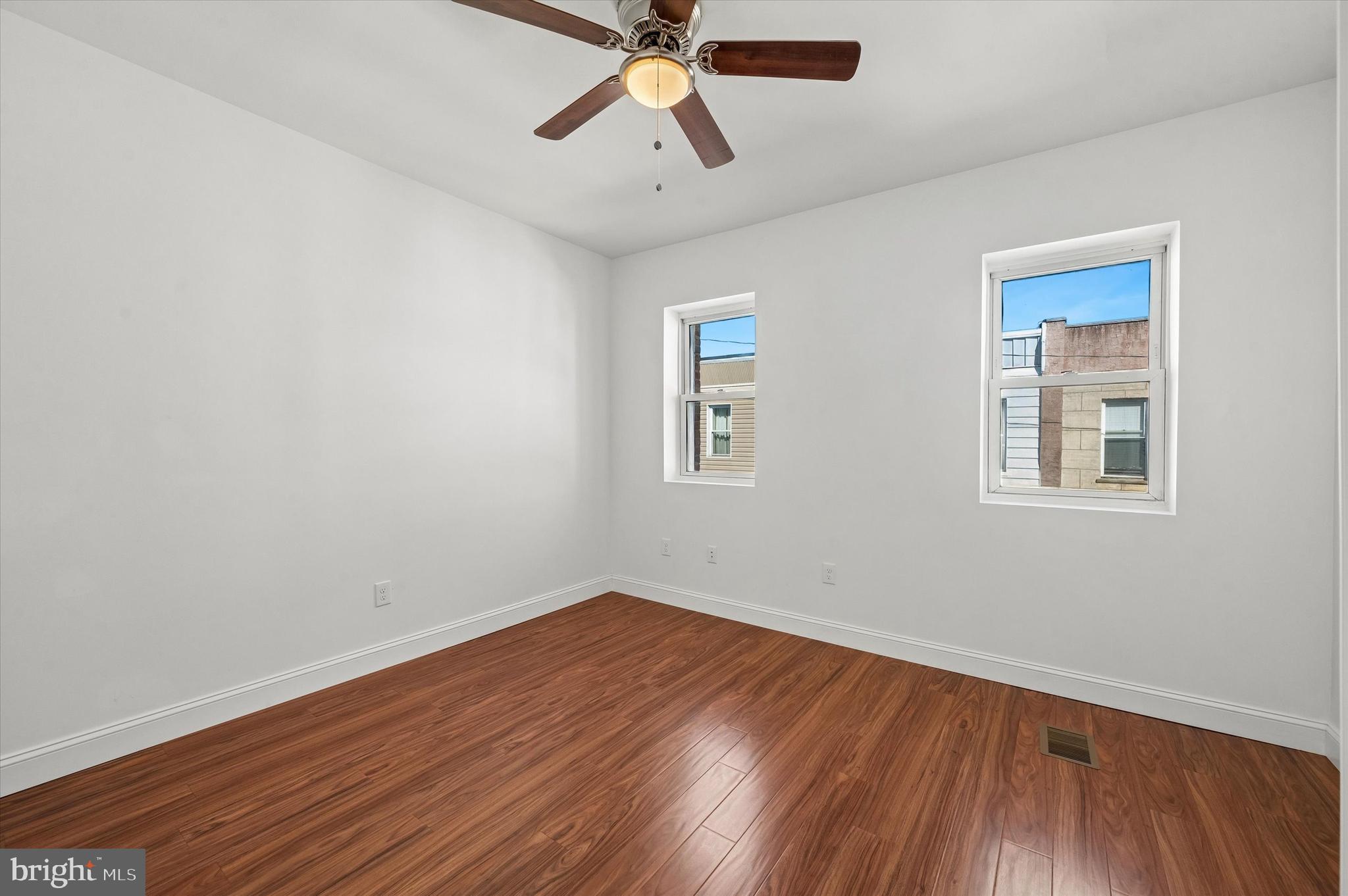 LOWER MOYAMENSING - Residential