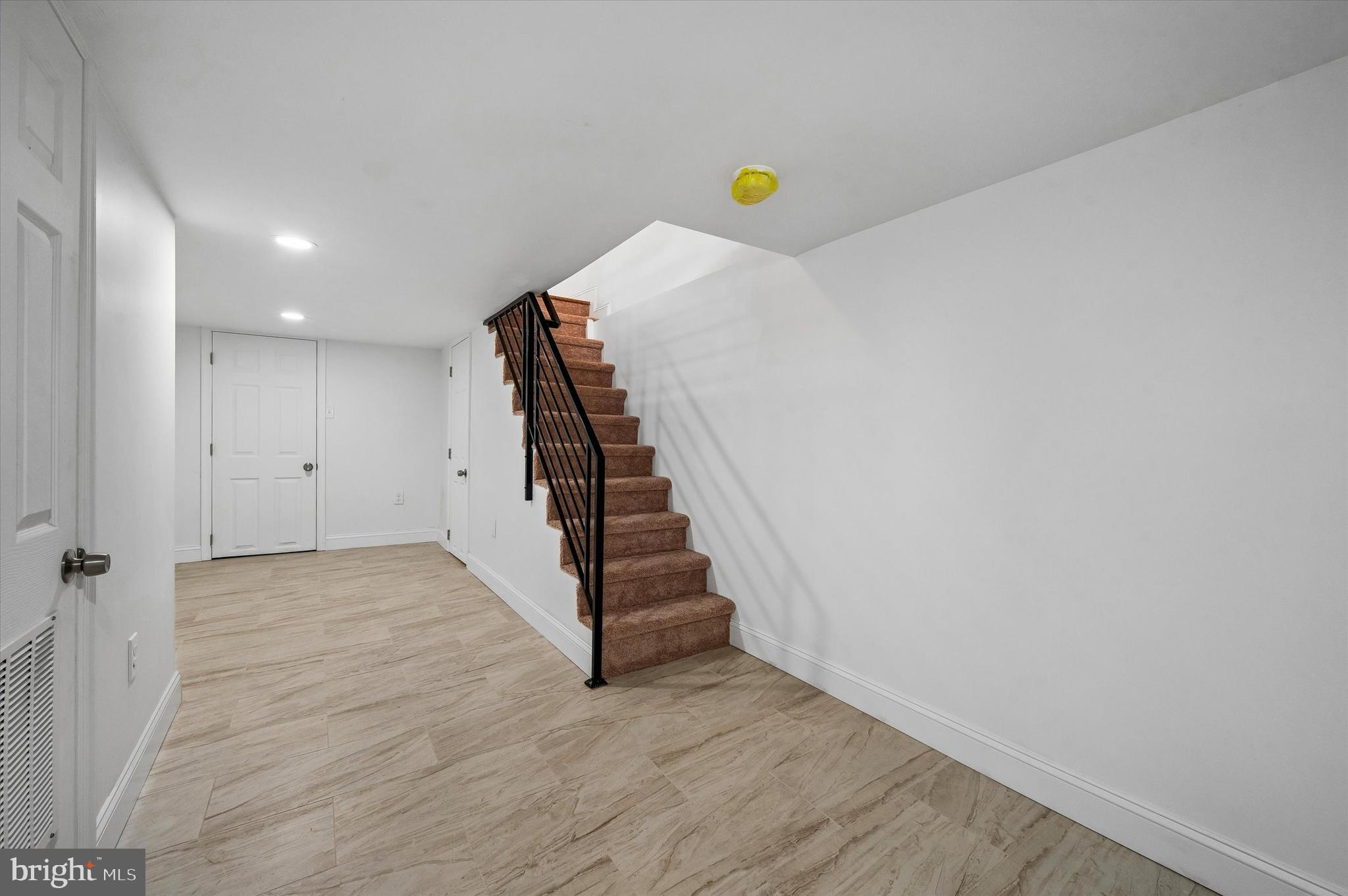 LOWER MOYAMENSING - Residential