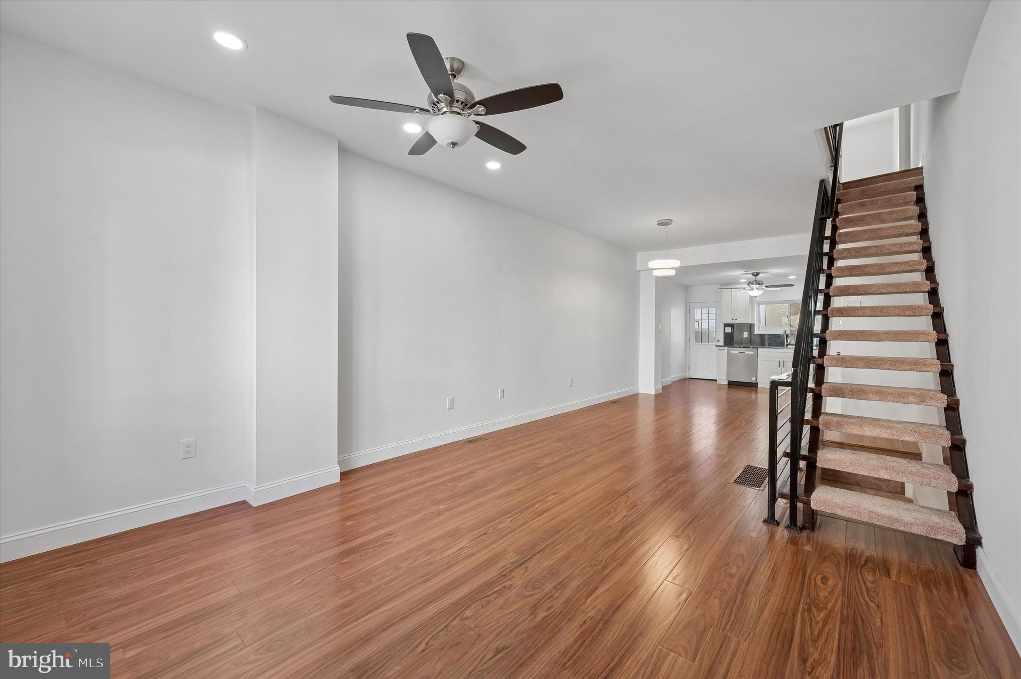 LOWER MOYAMENSING - Residential