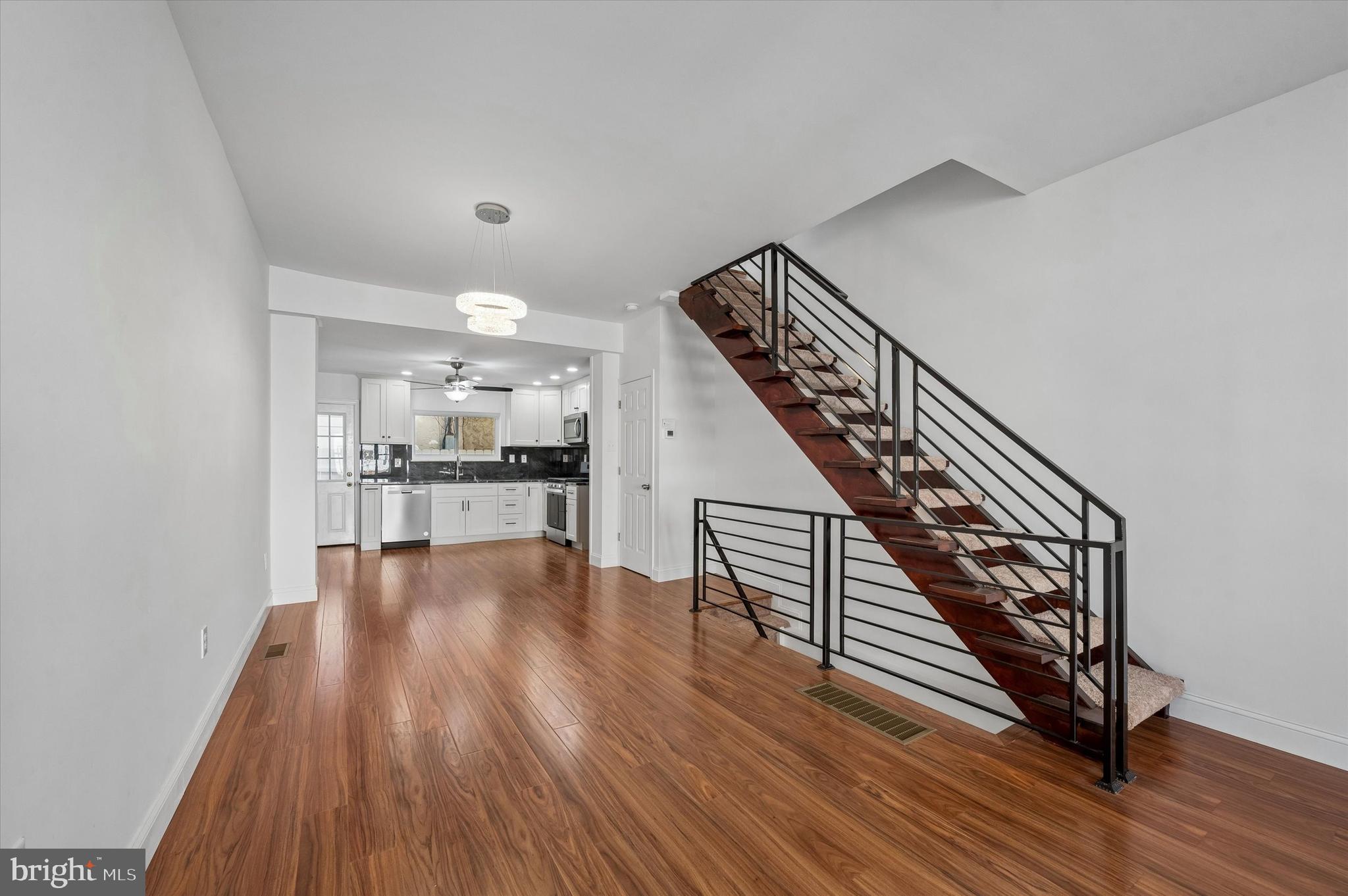 LOWER MOYAMENSING - Residential