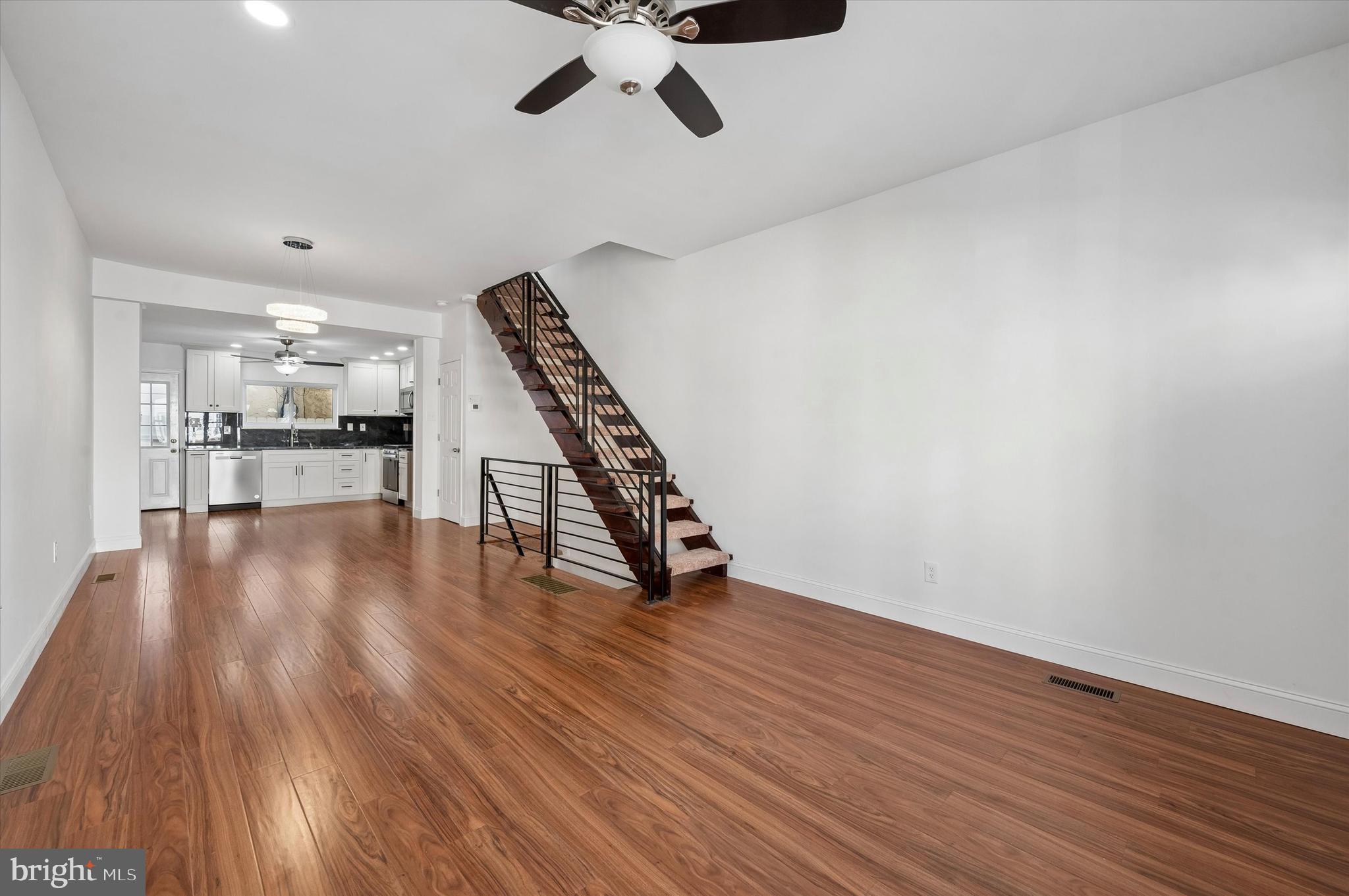 LOWER MOYAMENSING - Residential