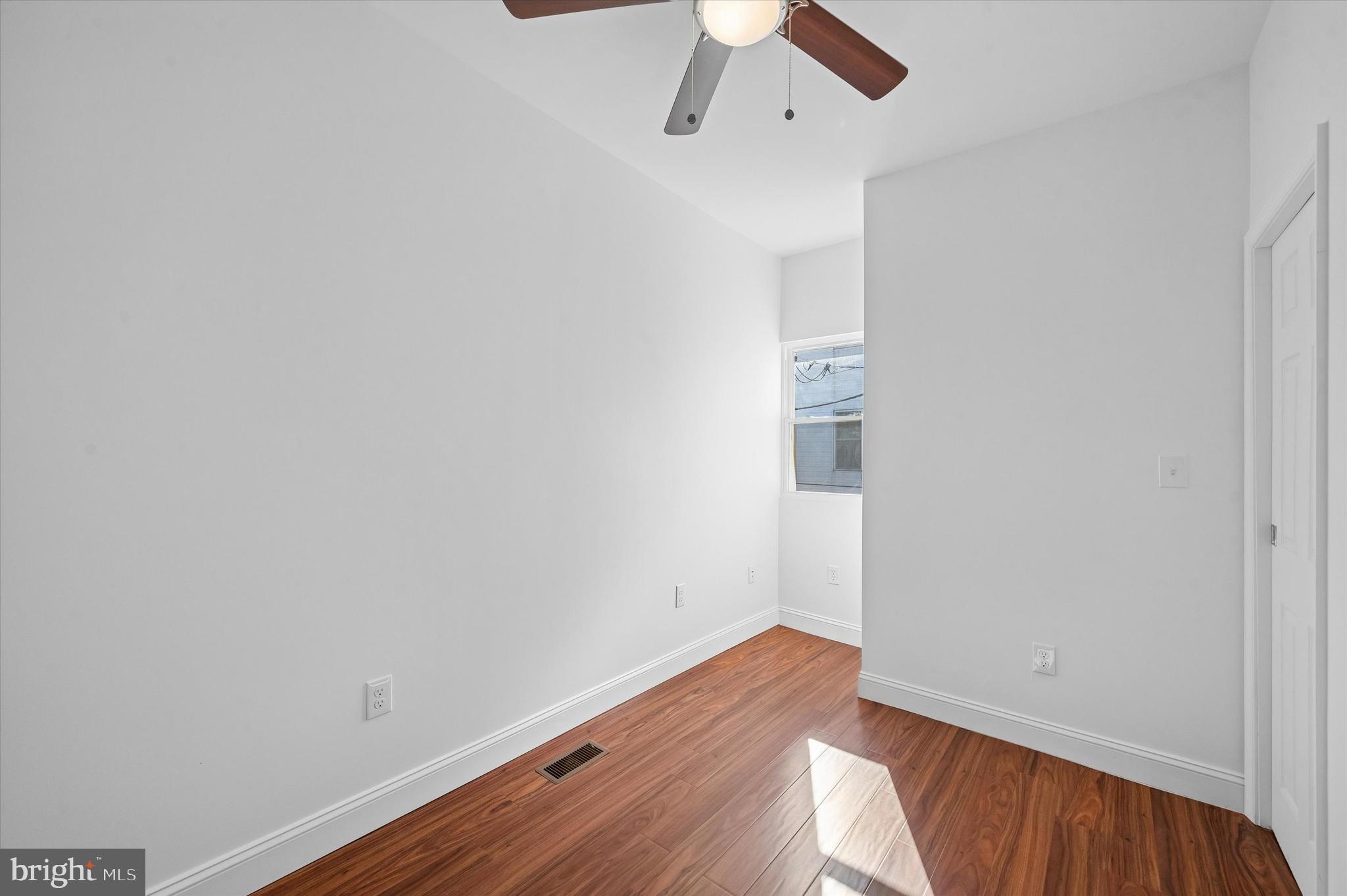 LOWER MOYAMENSING - Residential