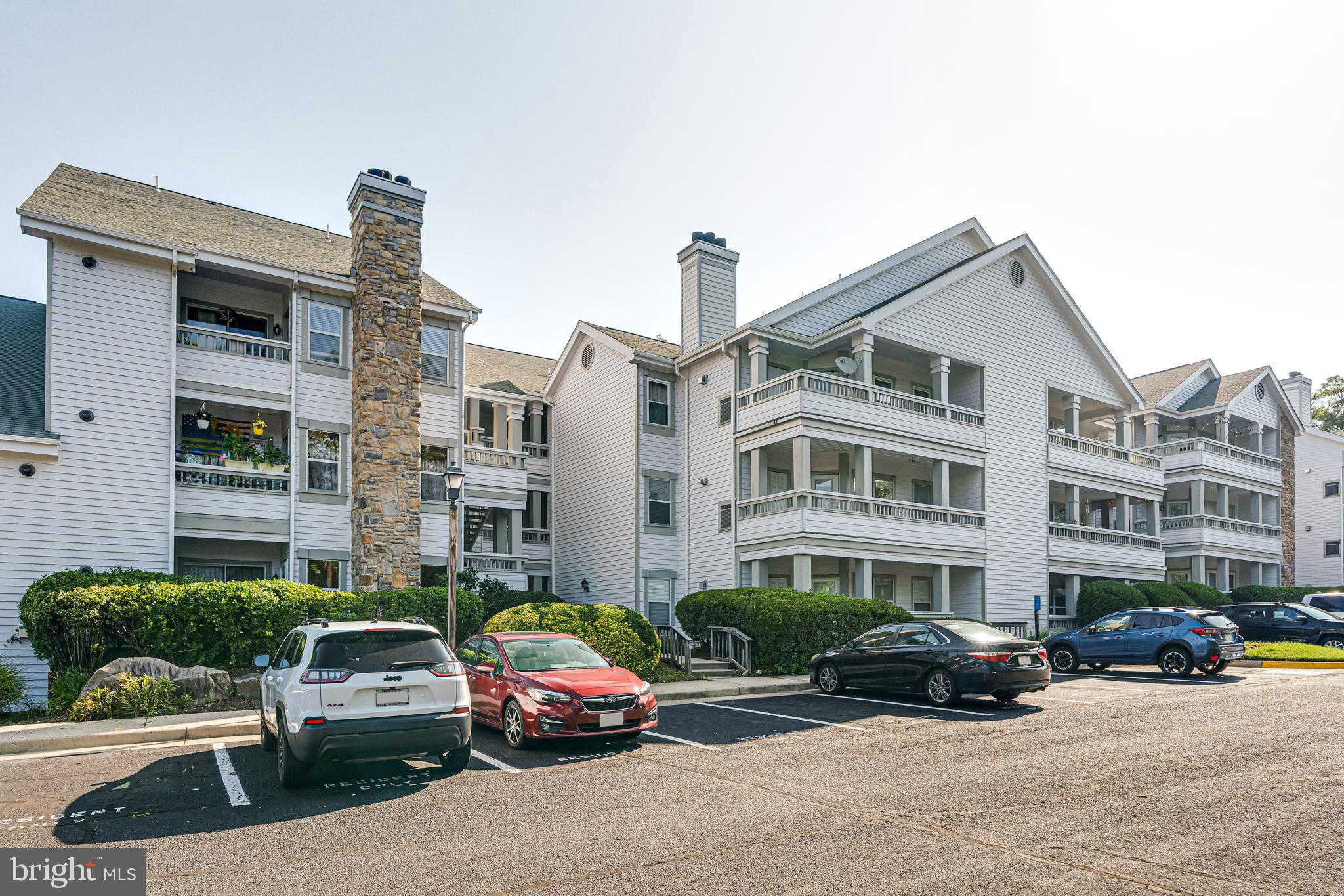 4405 FAIR STONE DRIVE 201