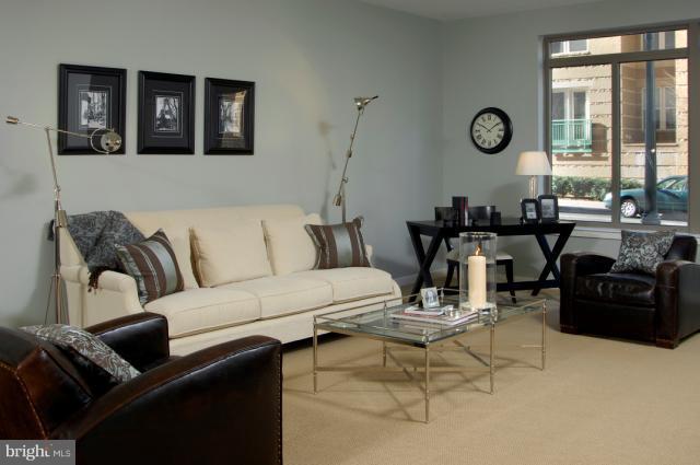 1855 SAINT FRANCIS STREET 2 BR 2 BA