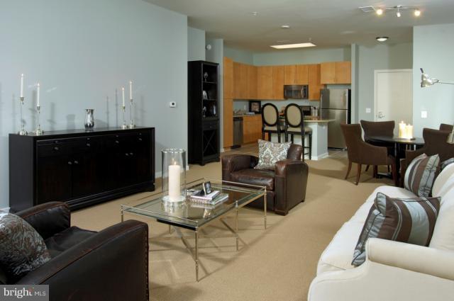 1855 SAINT FRANCIS STREET 2 BR 2 BA