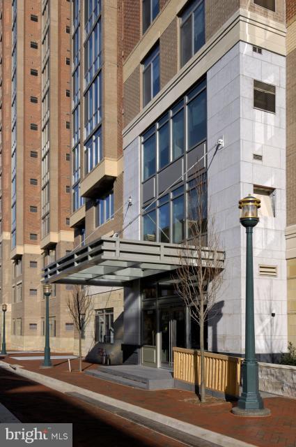 1855 SAINT FRANCIS STREET 2 BR 2 BA