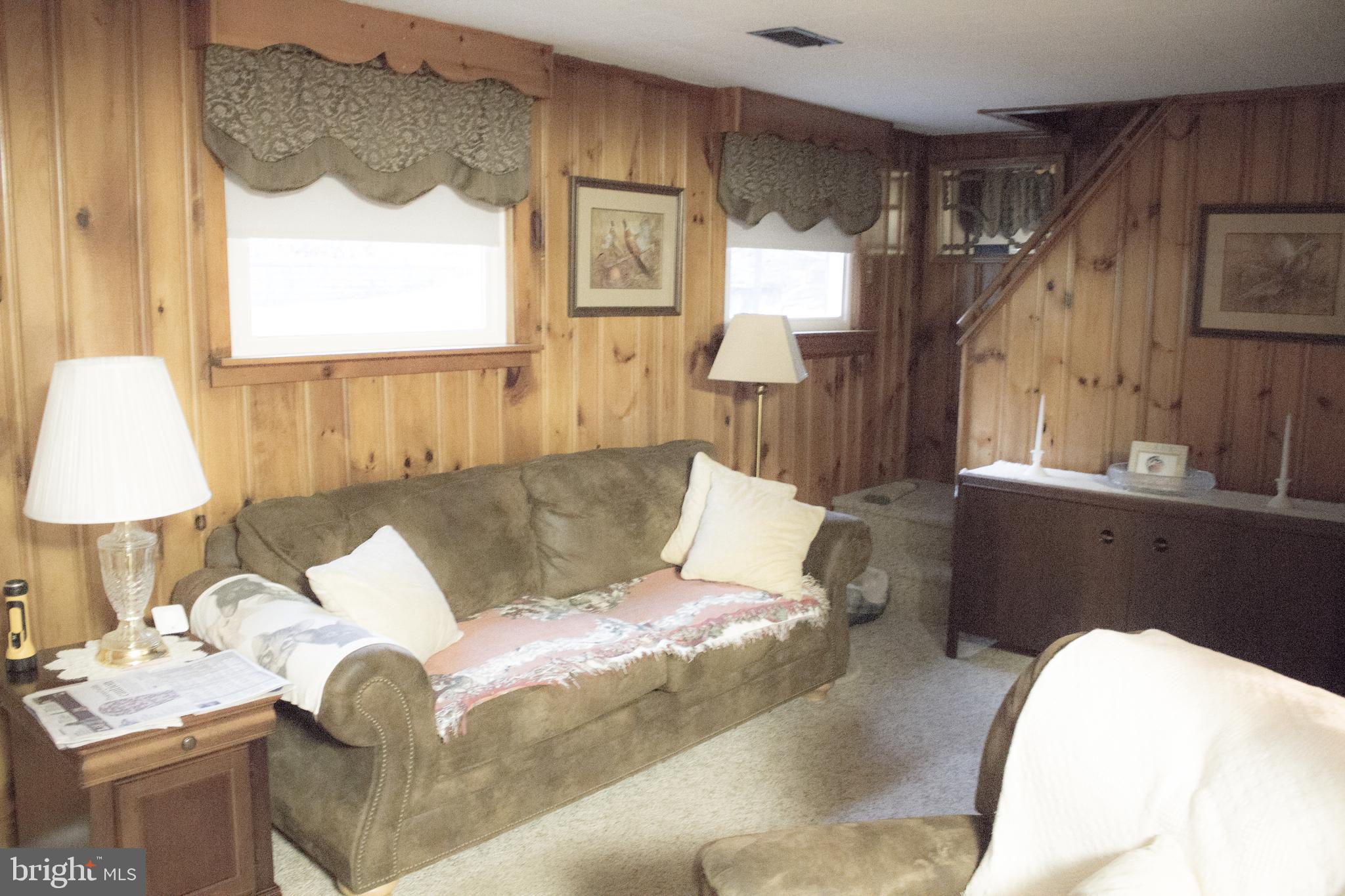 FAIRVIEW FARMS - Residential