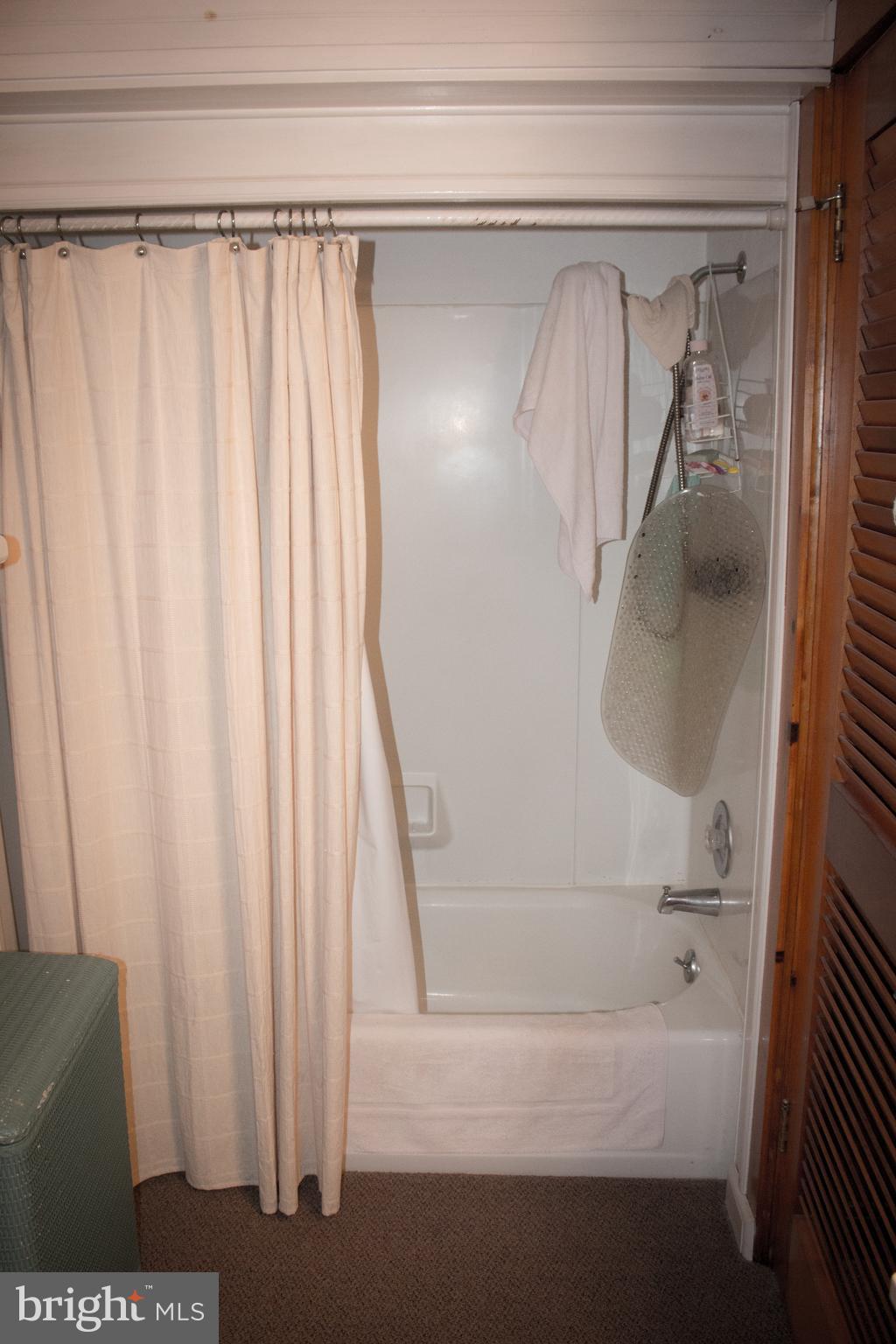 FAIRVIEW FARMS - Residential