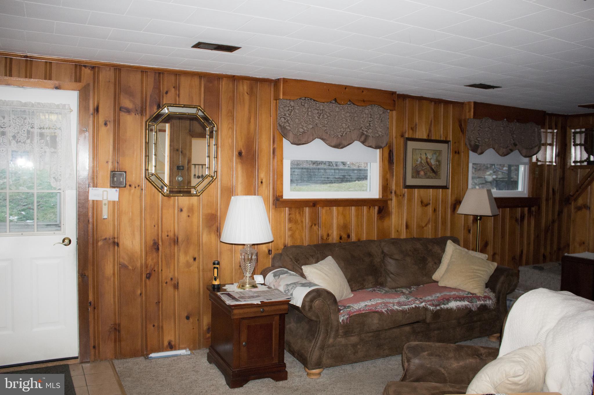 FAIRVIEW FARMS - Residential