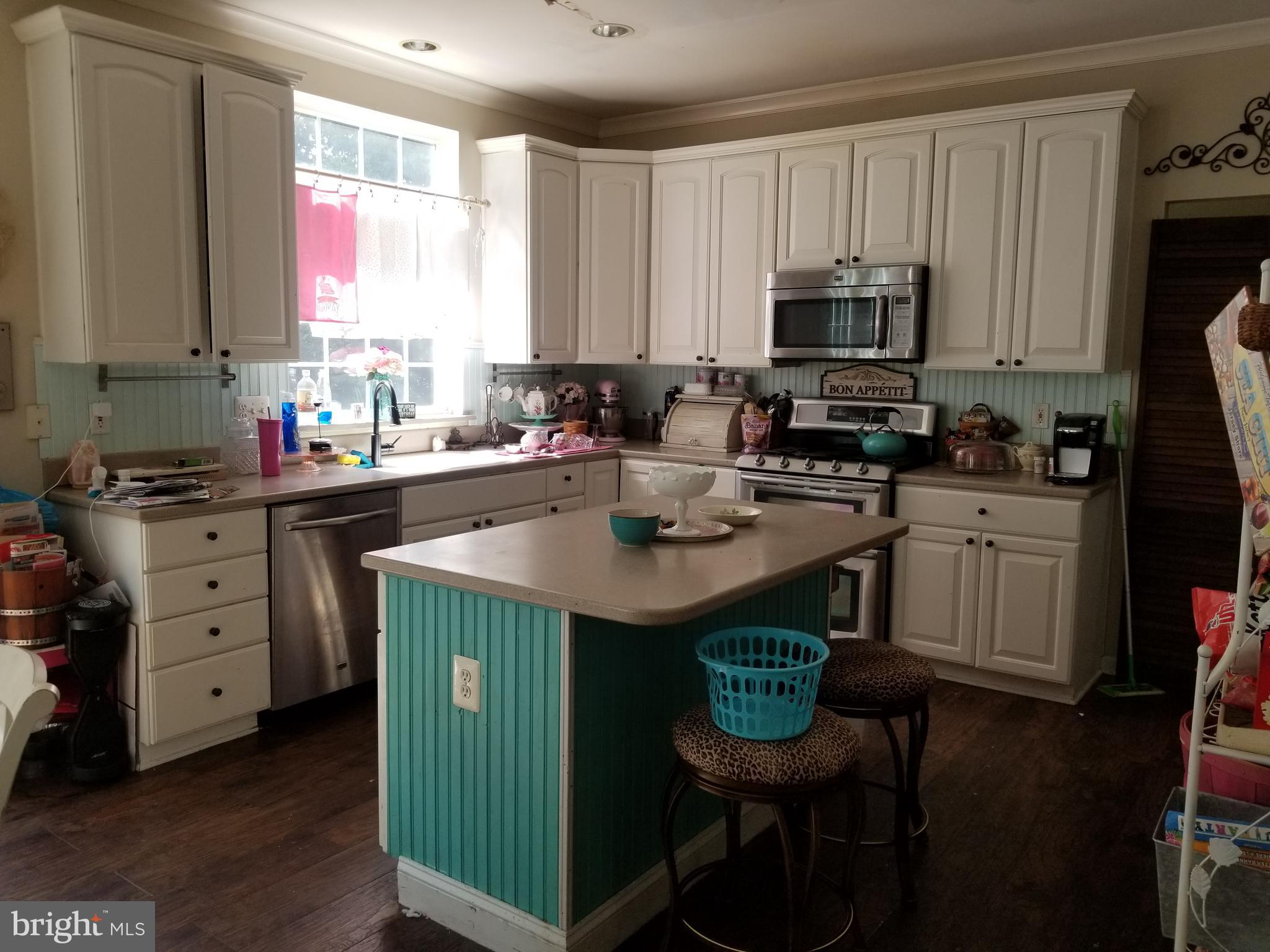 MEADOWBROOK WOODS - Residential