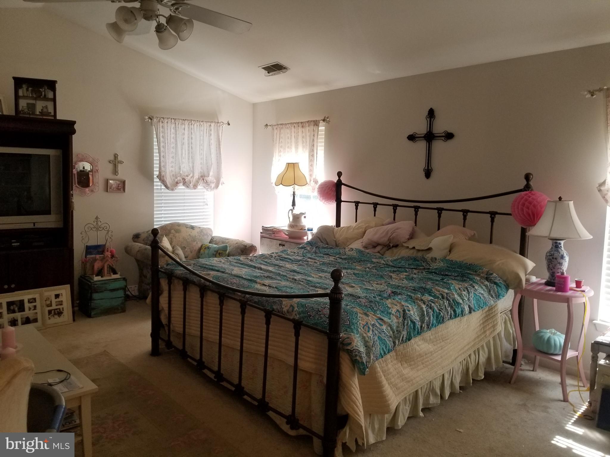 MEADOWBROOK WOODS - Residential