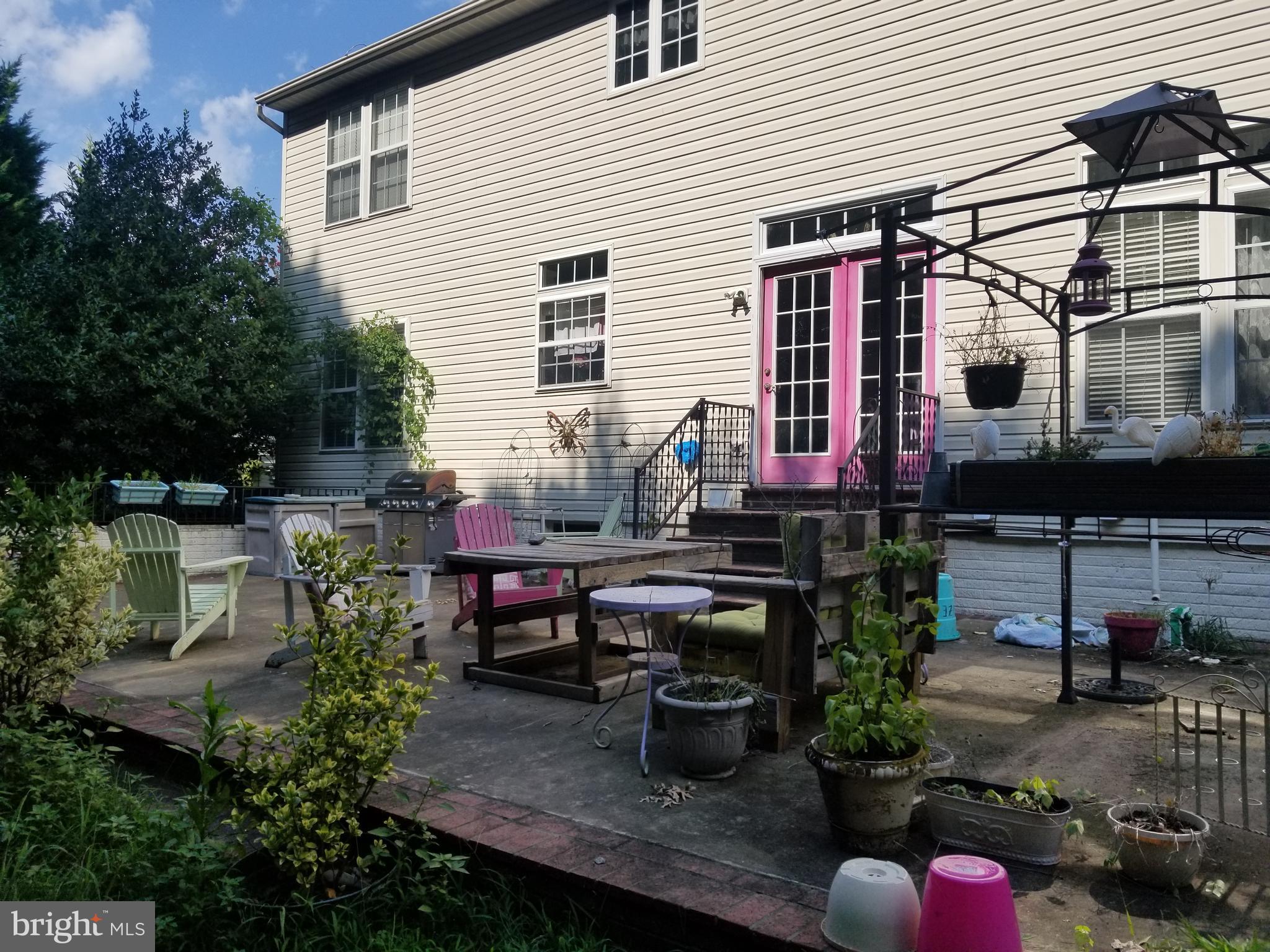 MEADOWBROOK WOODS - Residential