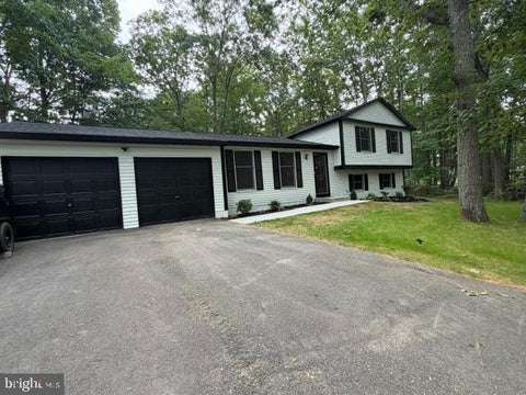 Photo of 14099 Walton Drive, MANASSAS, VA 20112 (MLS # VAPW2123314)
