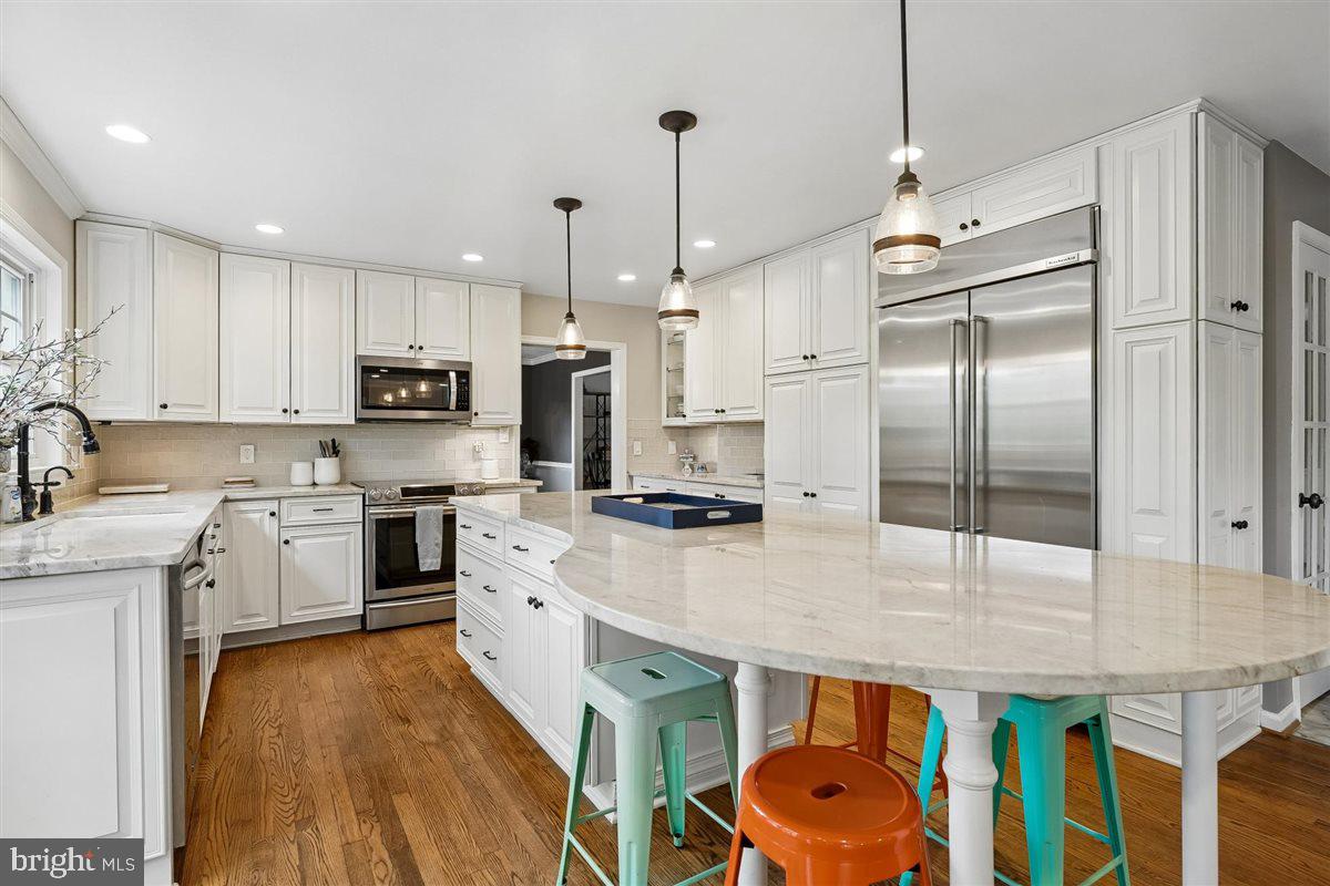 MONTCLAIR - Residential