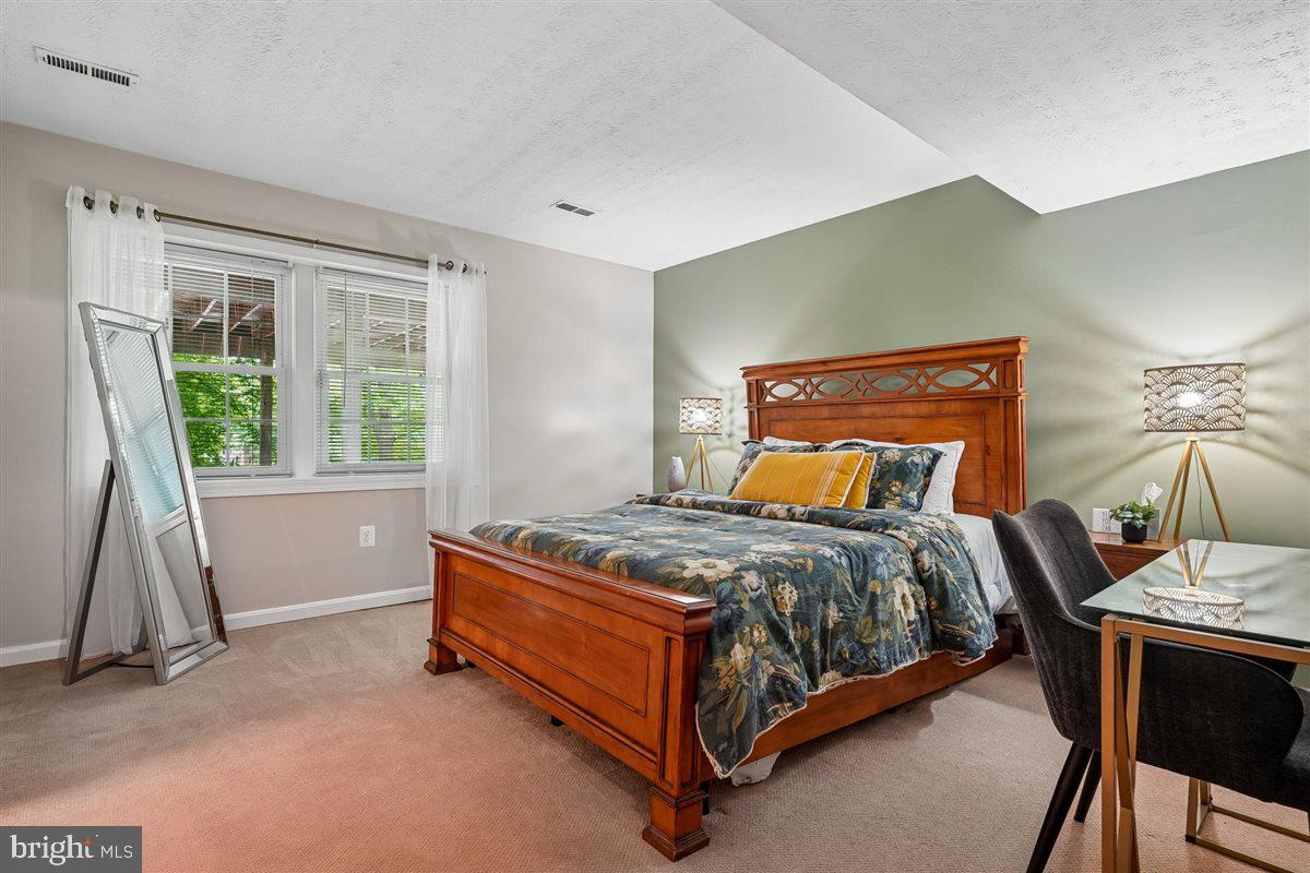 MONTCLAIR - Residential