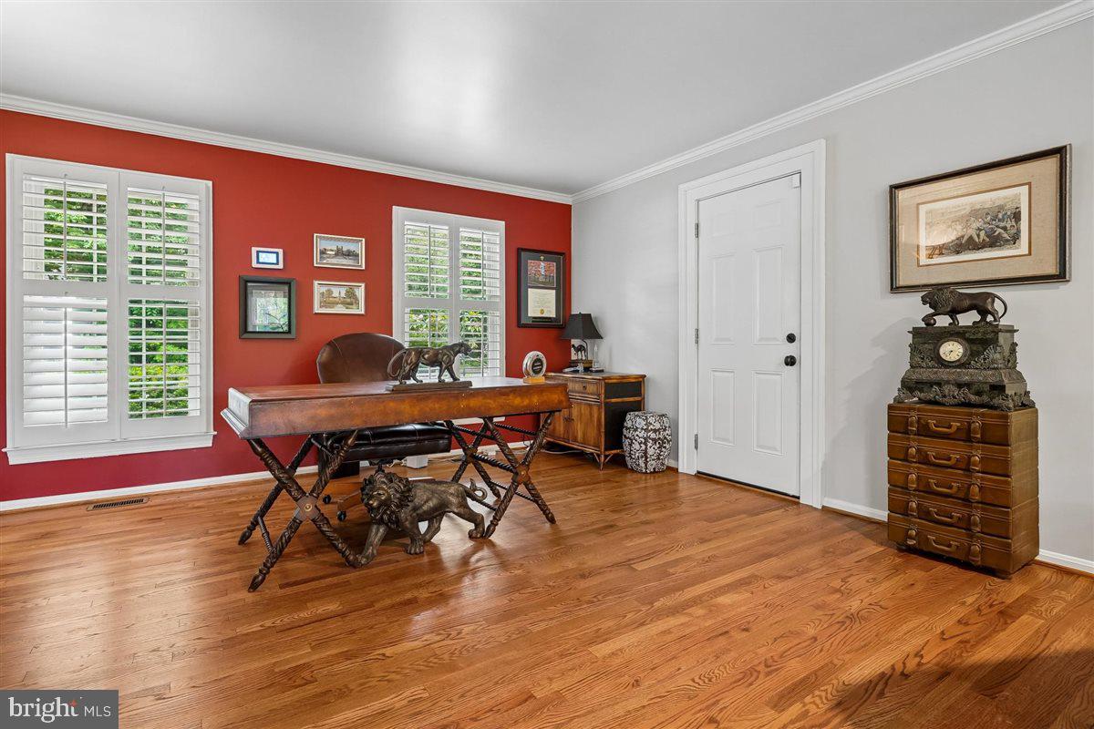 MONTCLAIR - Residential