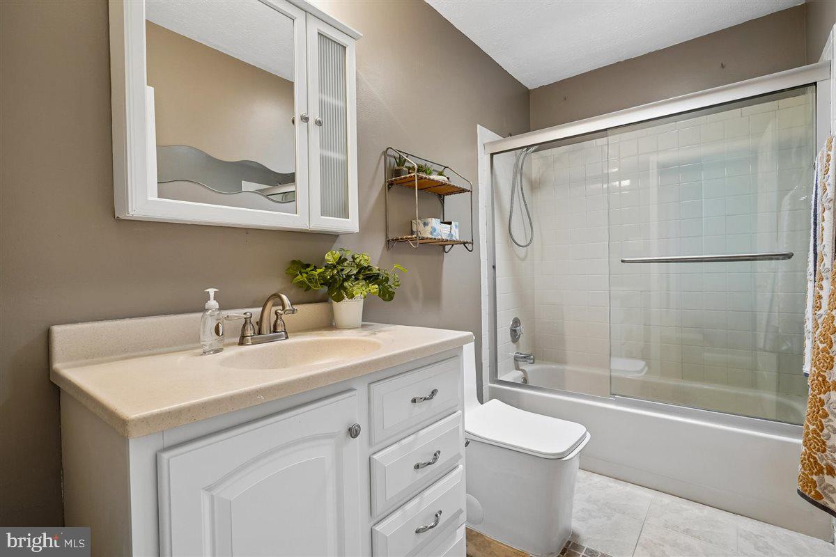 MONTCLAIR - Residential