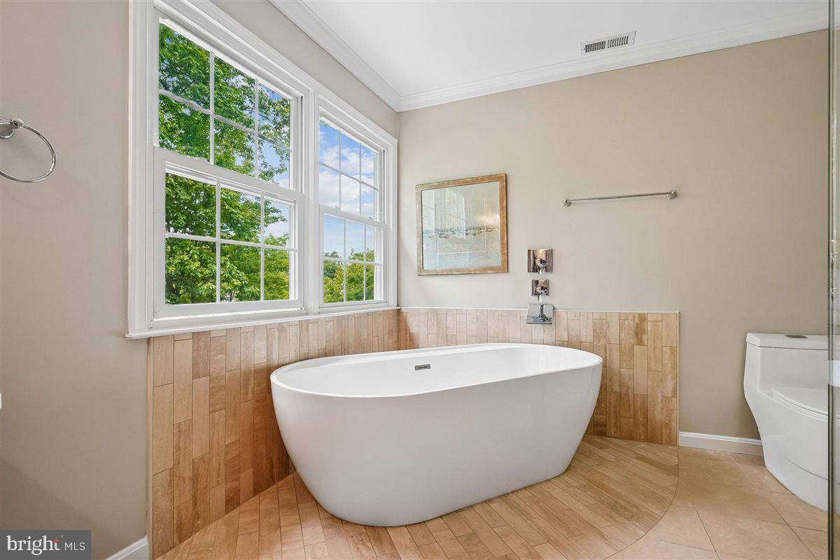 MONTCLAIR - Residential