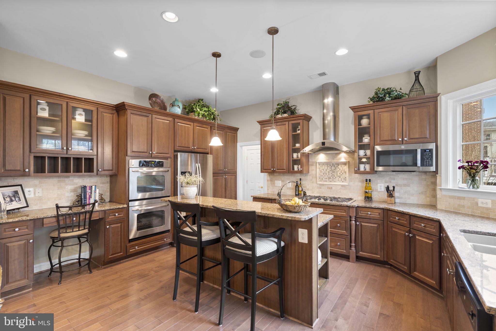 RIVER CREEK - Residential