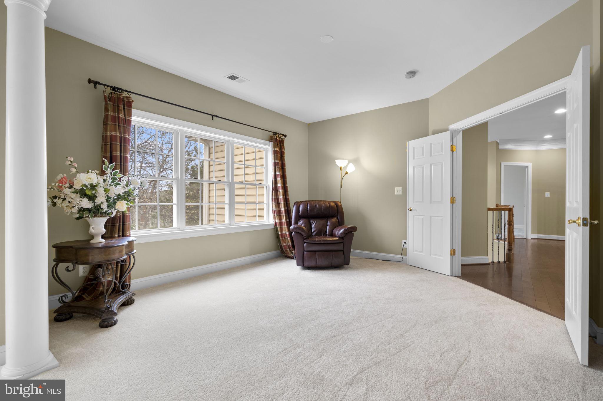 RIVER CREEK - Residential