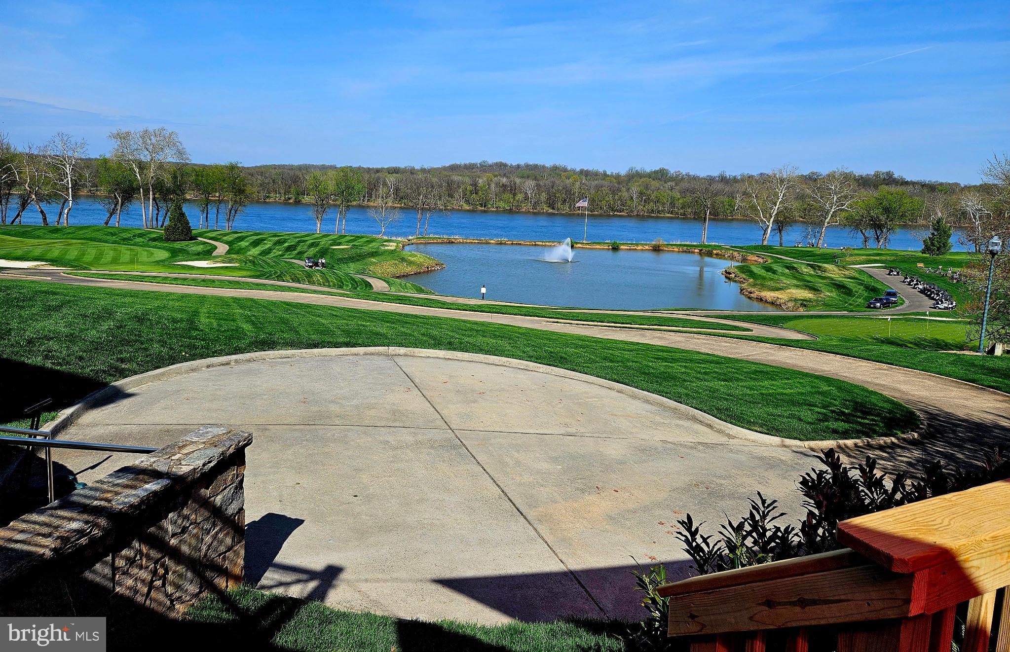 RIVER CREEK - Residential