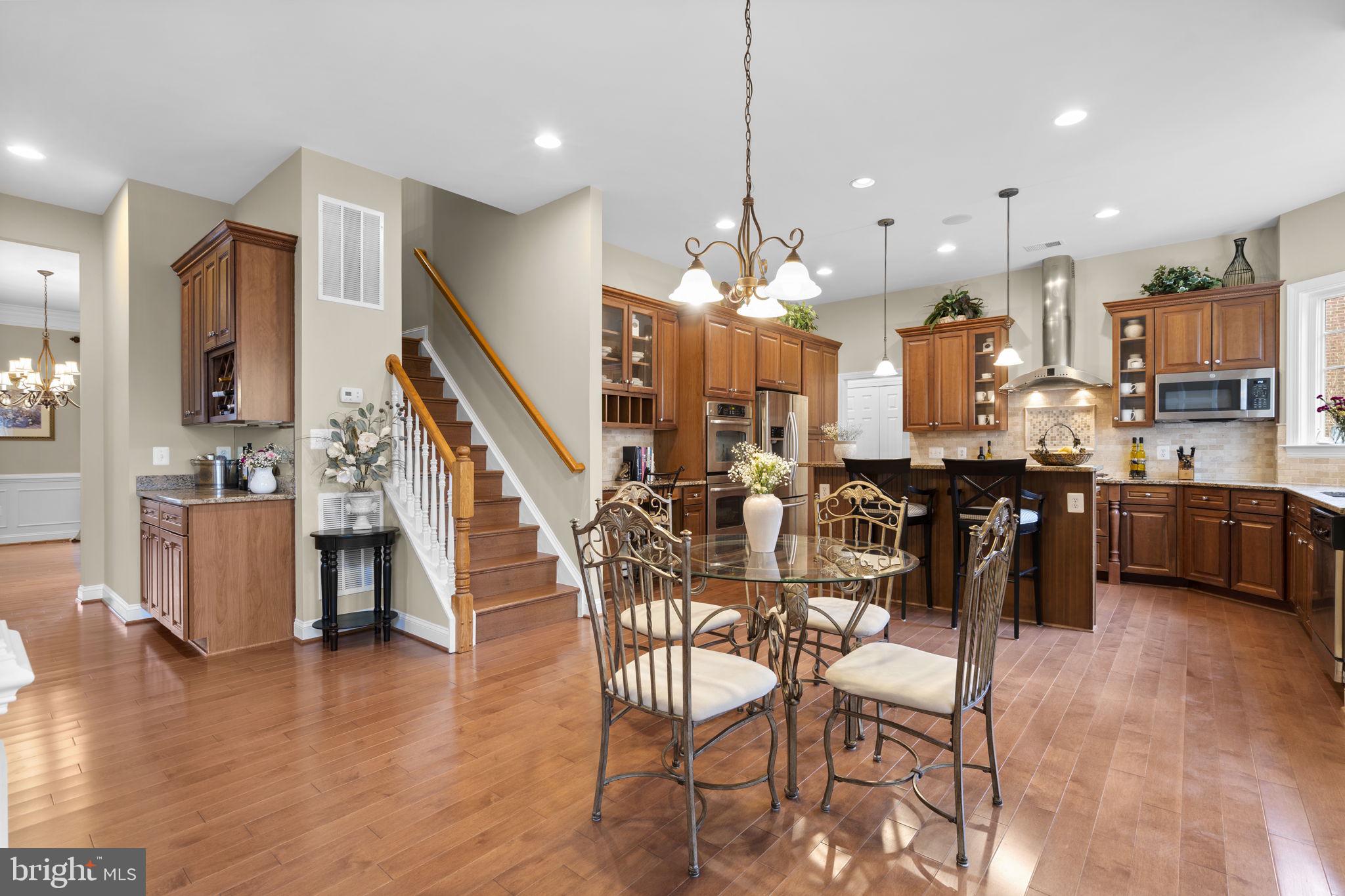 RIVER CREEK - Residential