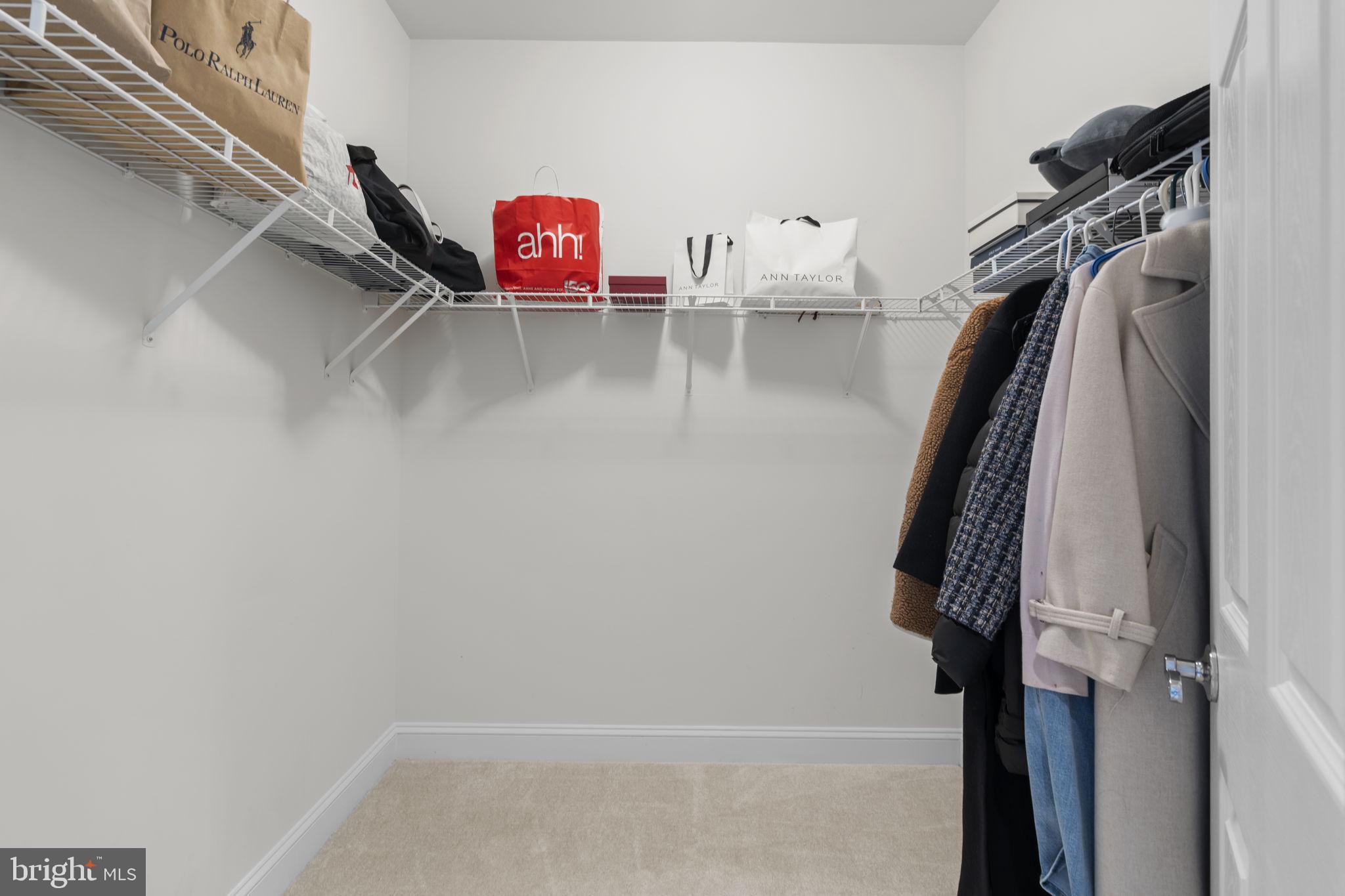 RIVER CREEK - Residential