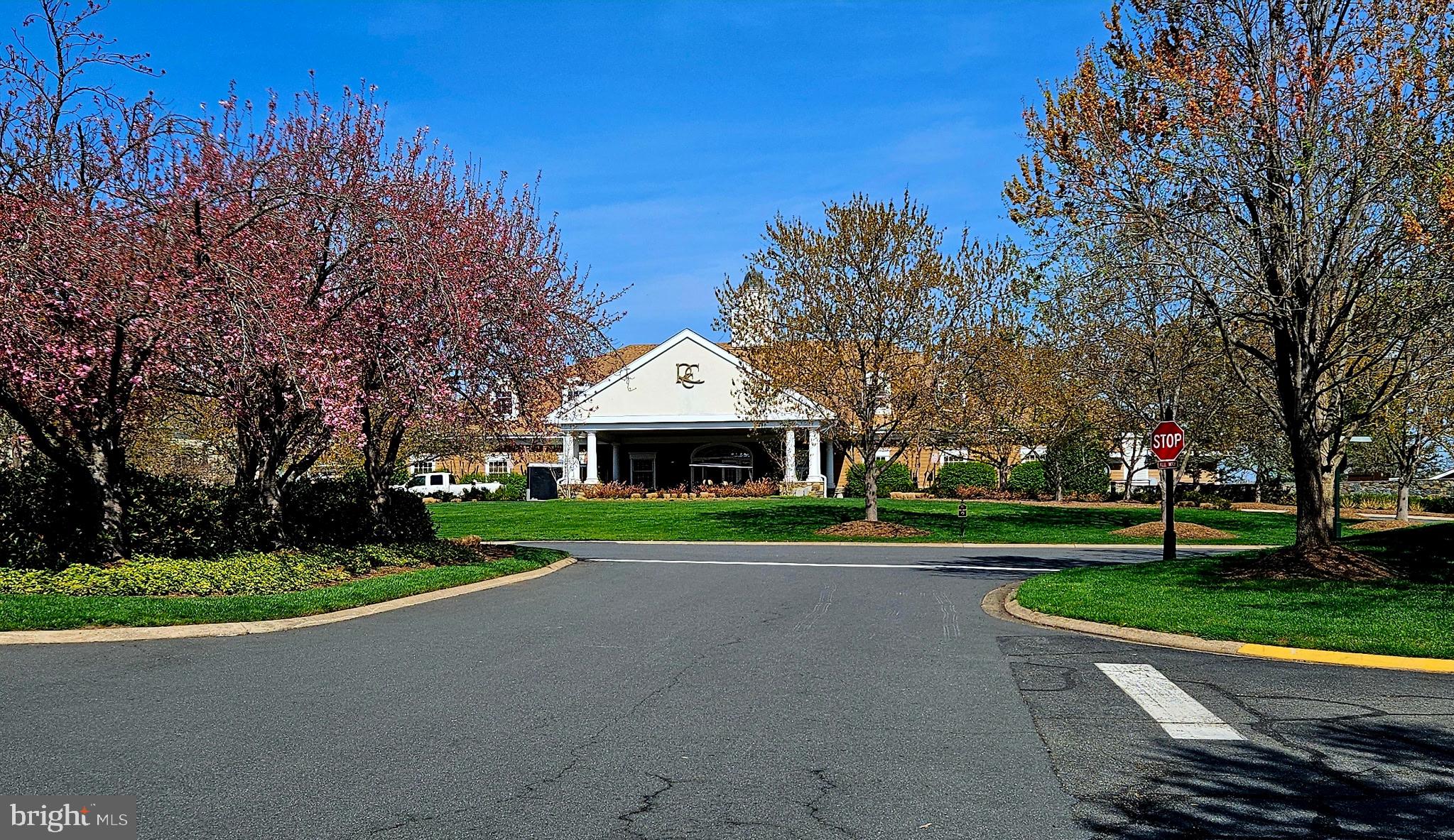 RIVER CREEK - Residential