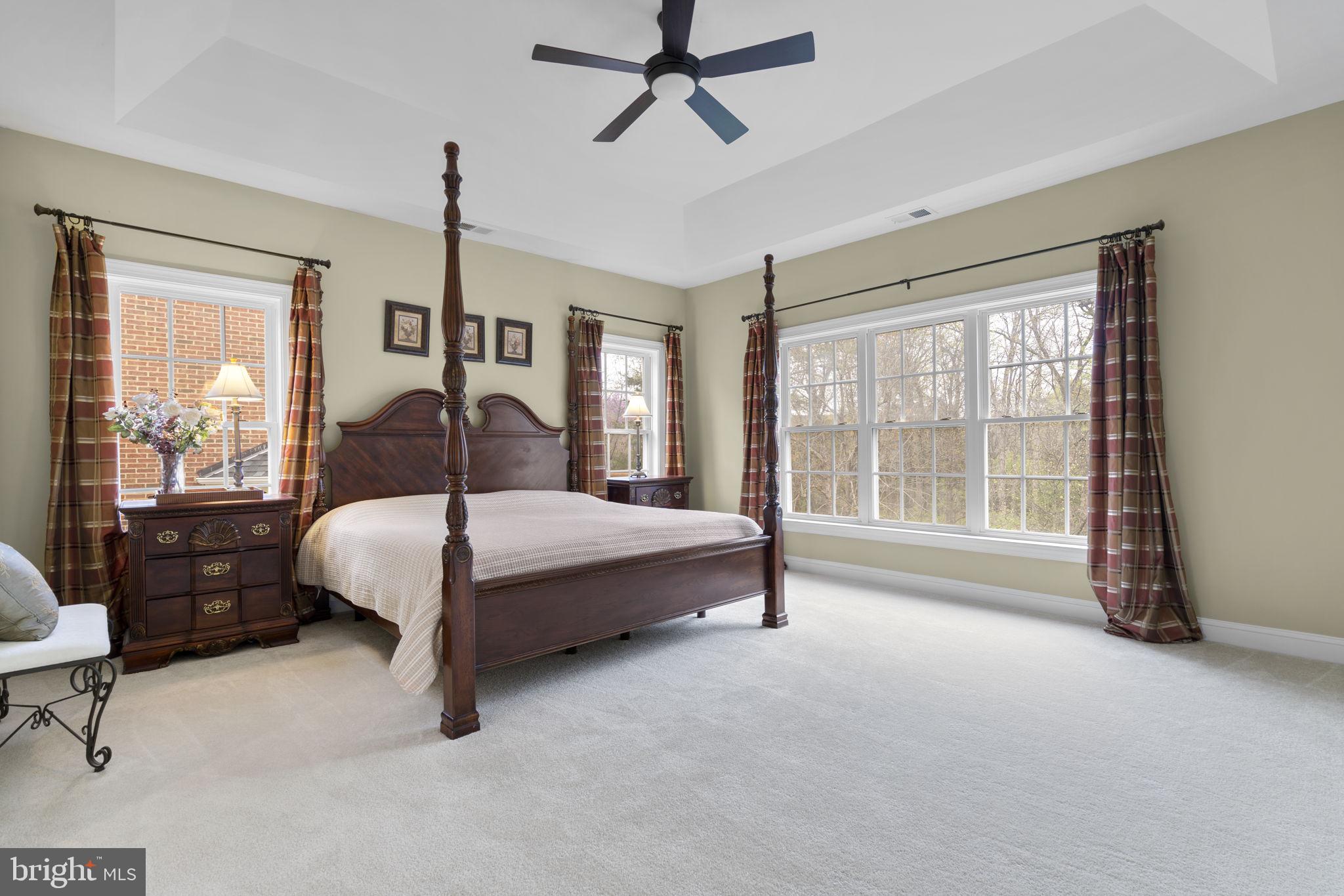 RIVER CREEK - Residential