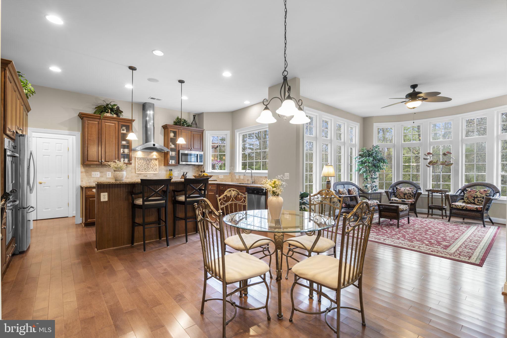 RIVER CREEK - Residential