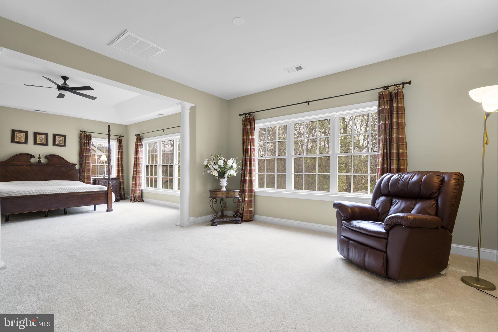 RIVER CREEK - Residential