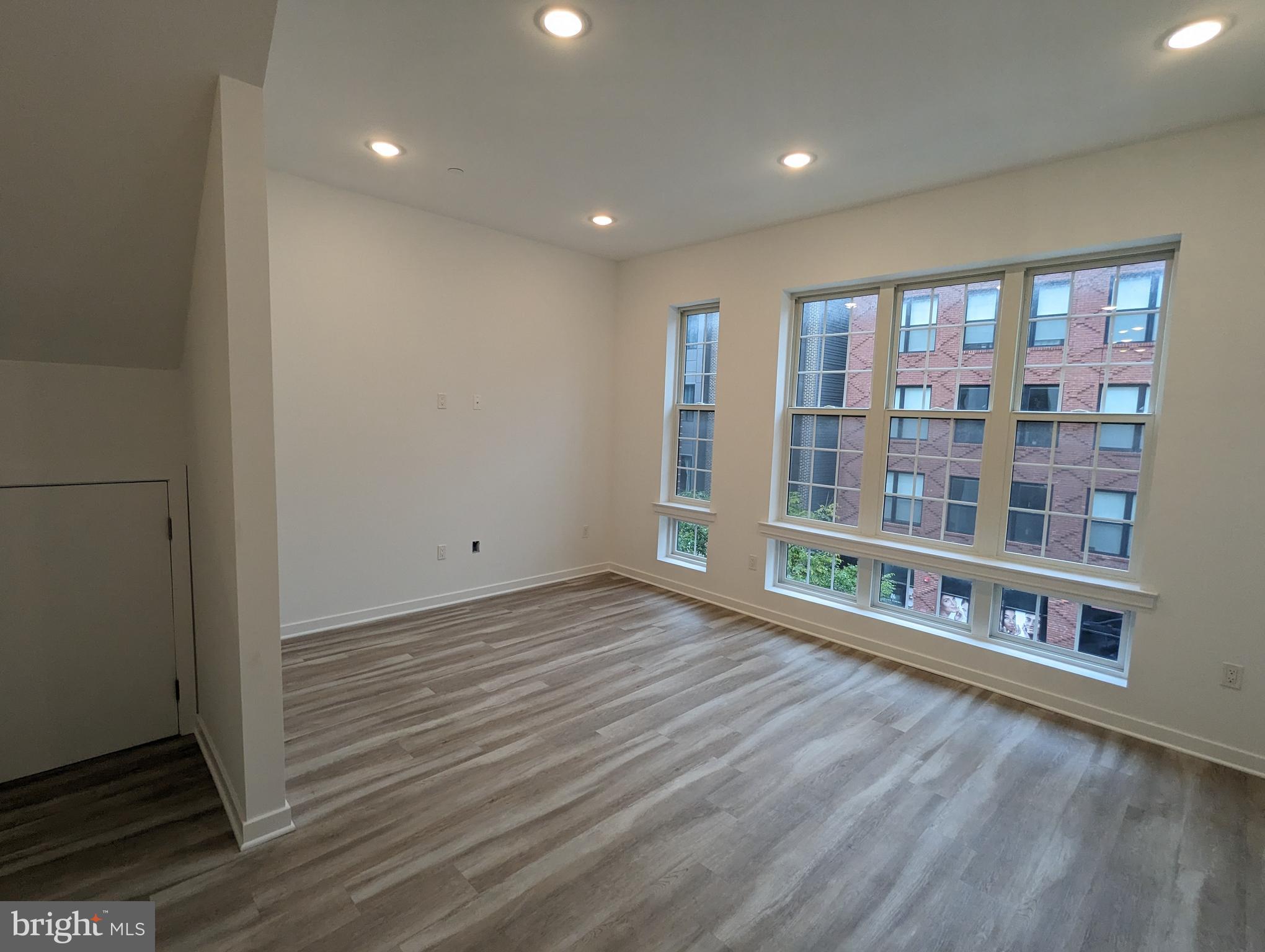 FRANCISVILLE - Residential Lease