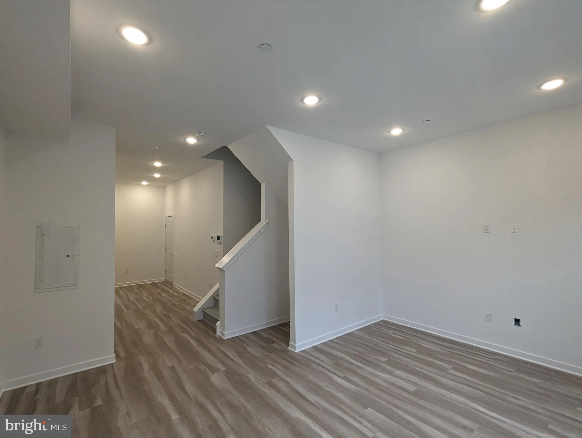 Philadelphia, Pennsylvania 19130, United States, 2 Bedrooms Bedrooms, ,2 BathroomsBathrooms,Residential,Pending,28692