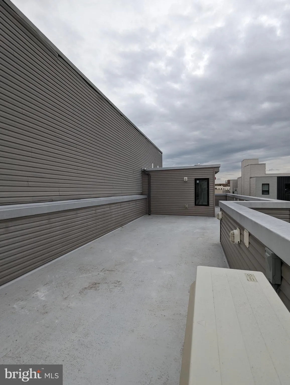Philadelphia, Pennsylvania 19130, United States, 2 Bedrooms Bedrooms, ,2 BathroomsBathrooms,Residential,Pending,28692