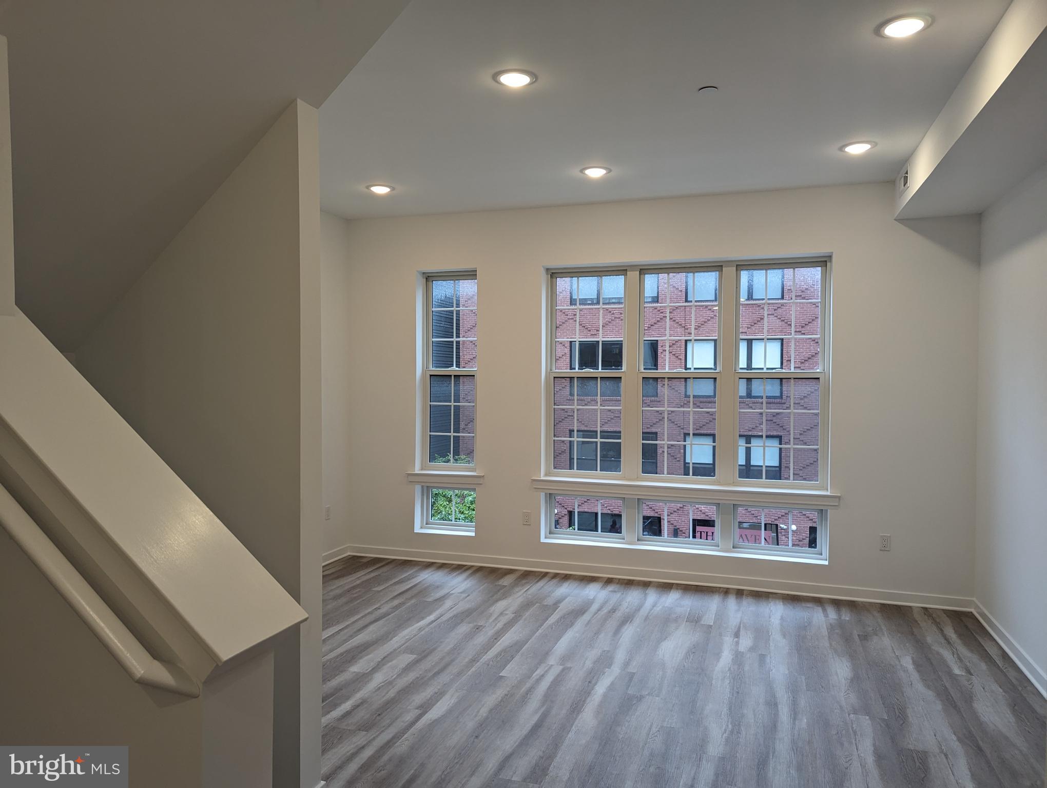 FRANCISVILLE - Residential Lease