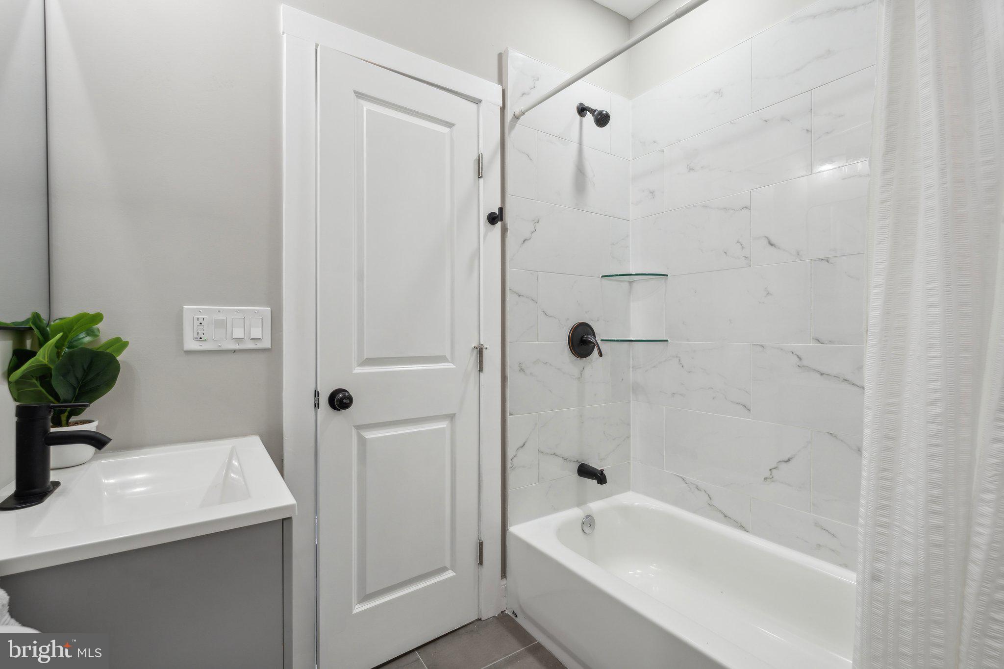 DRUID HILL PARK - Residential