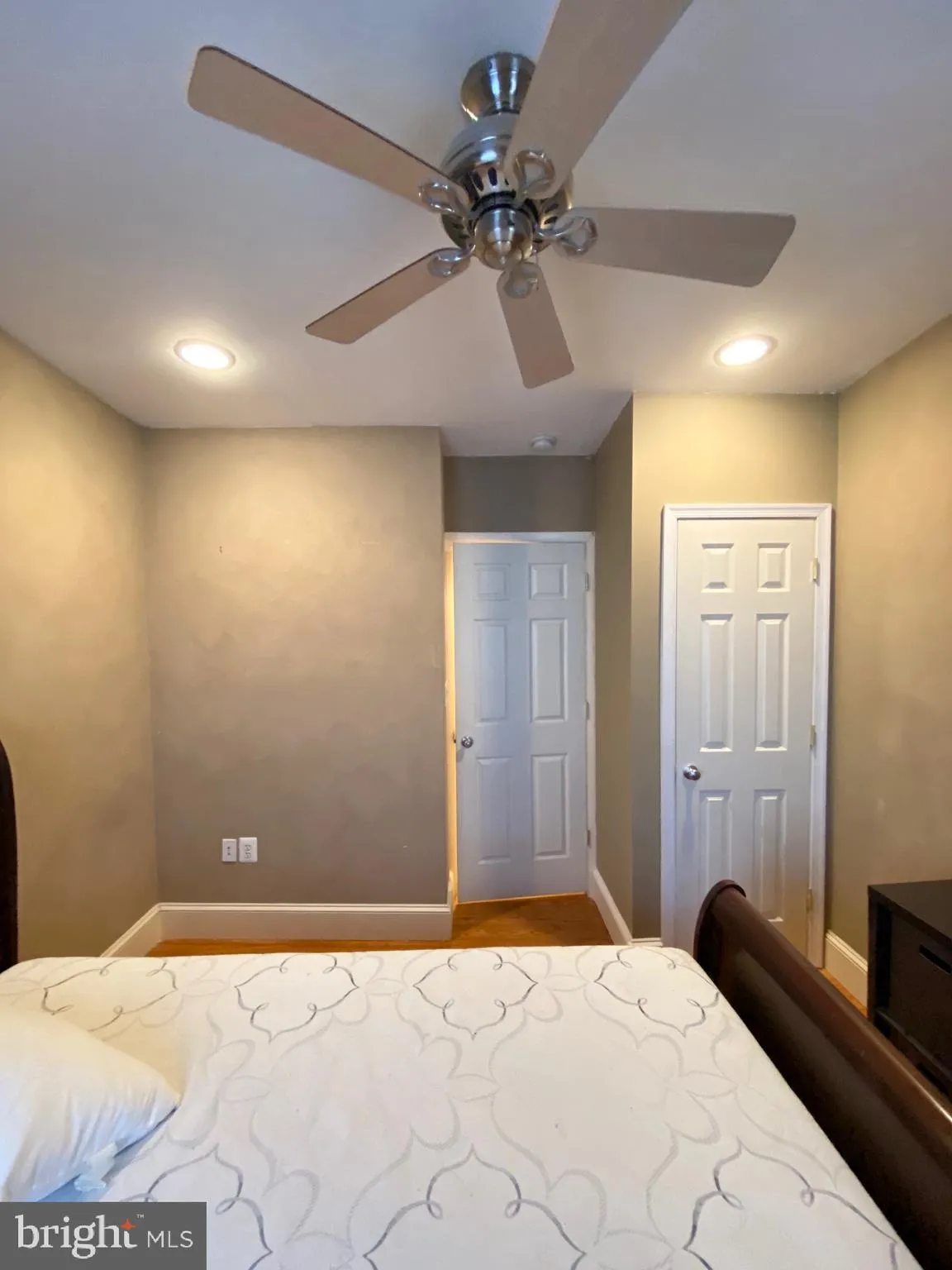 Baltimore, Maryland 21230, United States, 2 Bedrooms Bedrooms, ,2 BathroomsBathrooms,Residential,Pending,82626