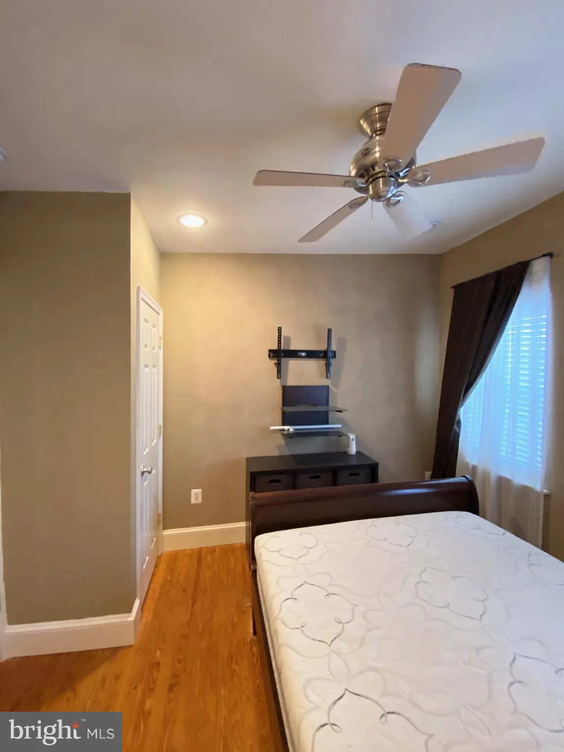 Baltimore, Maryland 21230, United States, 2 Bedrooms Bedrooms, ,2 BathroomsBathrooms,Residential,Pending,82626