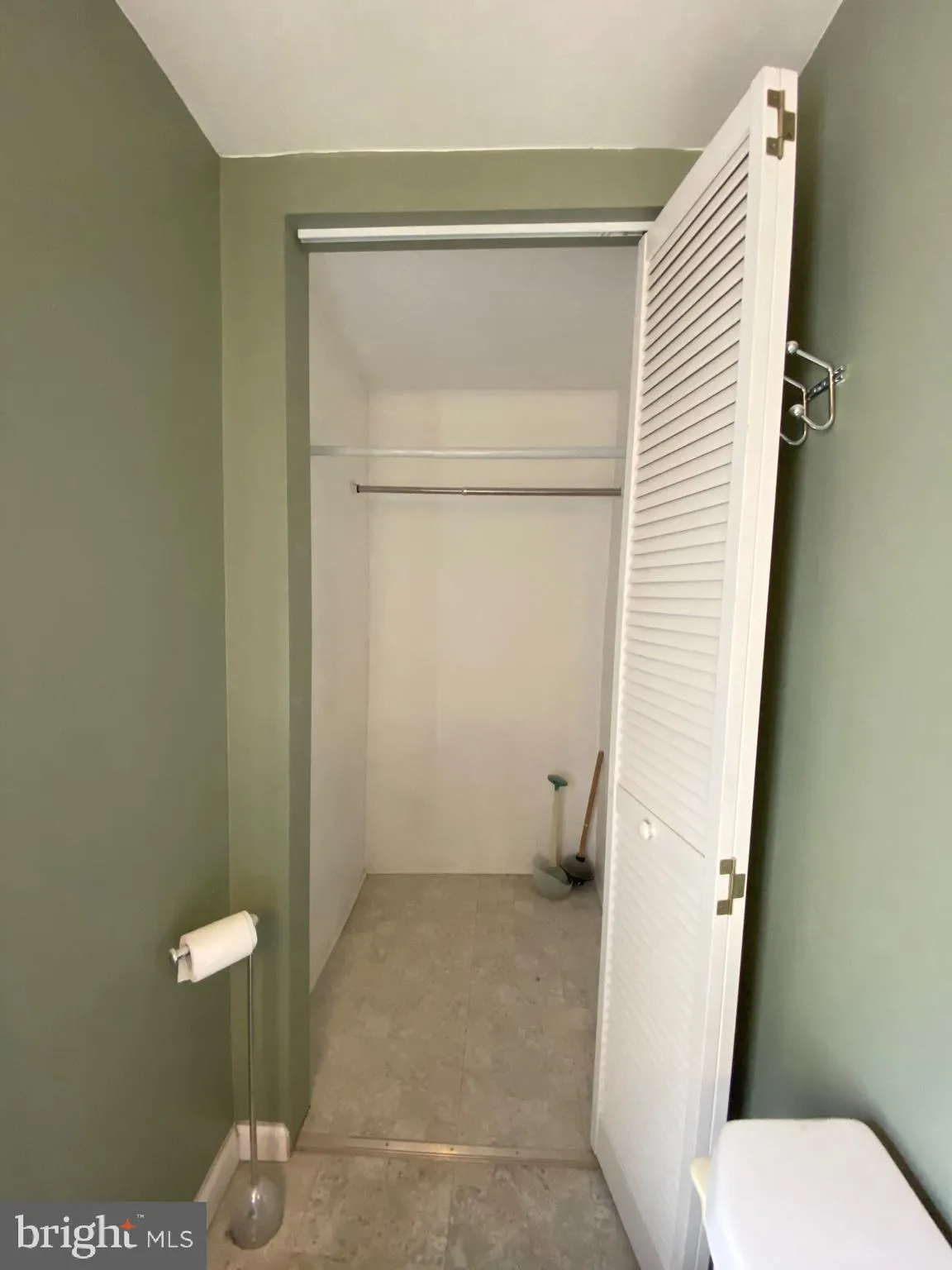 Baltimore, Maryland 21230, United States, 2 Bedrooms Bedrooms, ,2 BathroomsBathrooms,Residential,Pending,82626