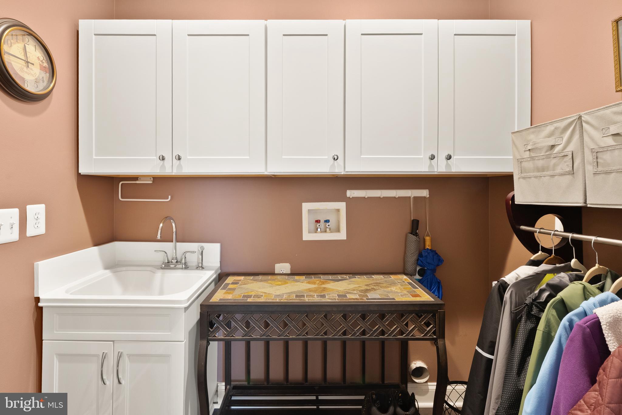 LANSDOWNE ON THE POTOMAC - Residential