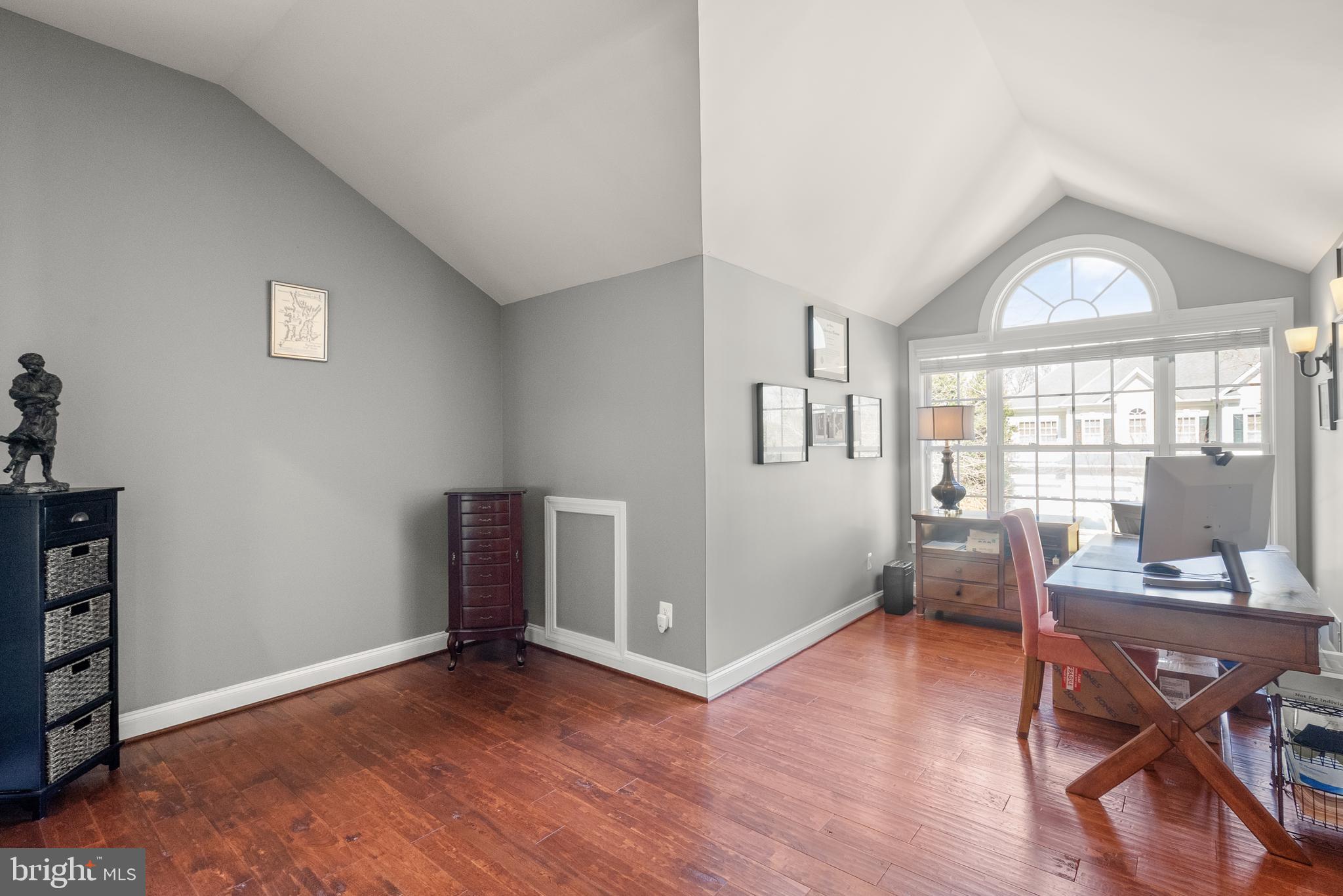 LANSDOWNE ON THE POTOMAC - Residential