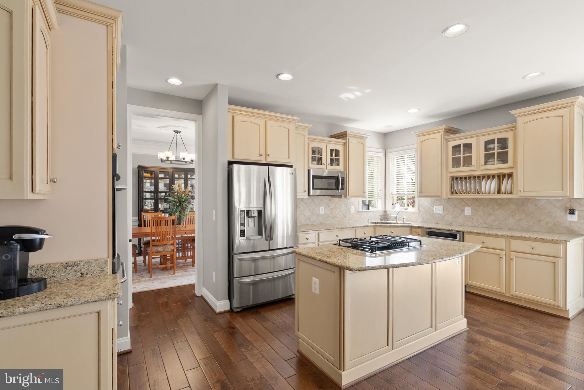 LANSDOWNE ON THE POTOMAC - Residential